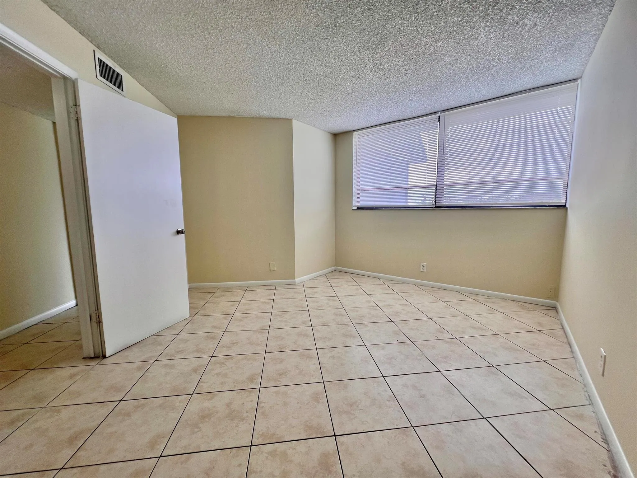 1820 N Congress Avenue, #410