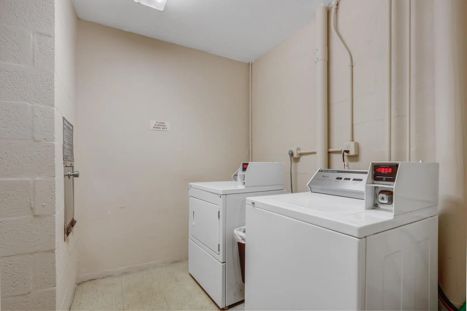132 Lakeshore Drive, #1117