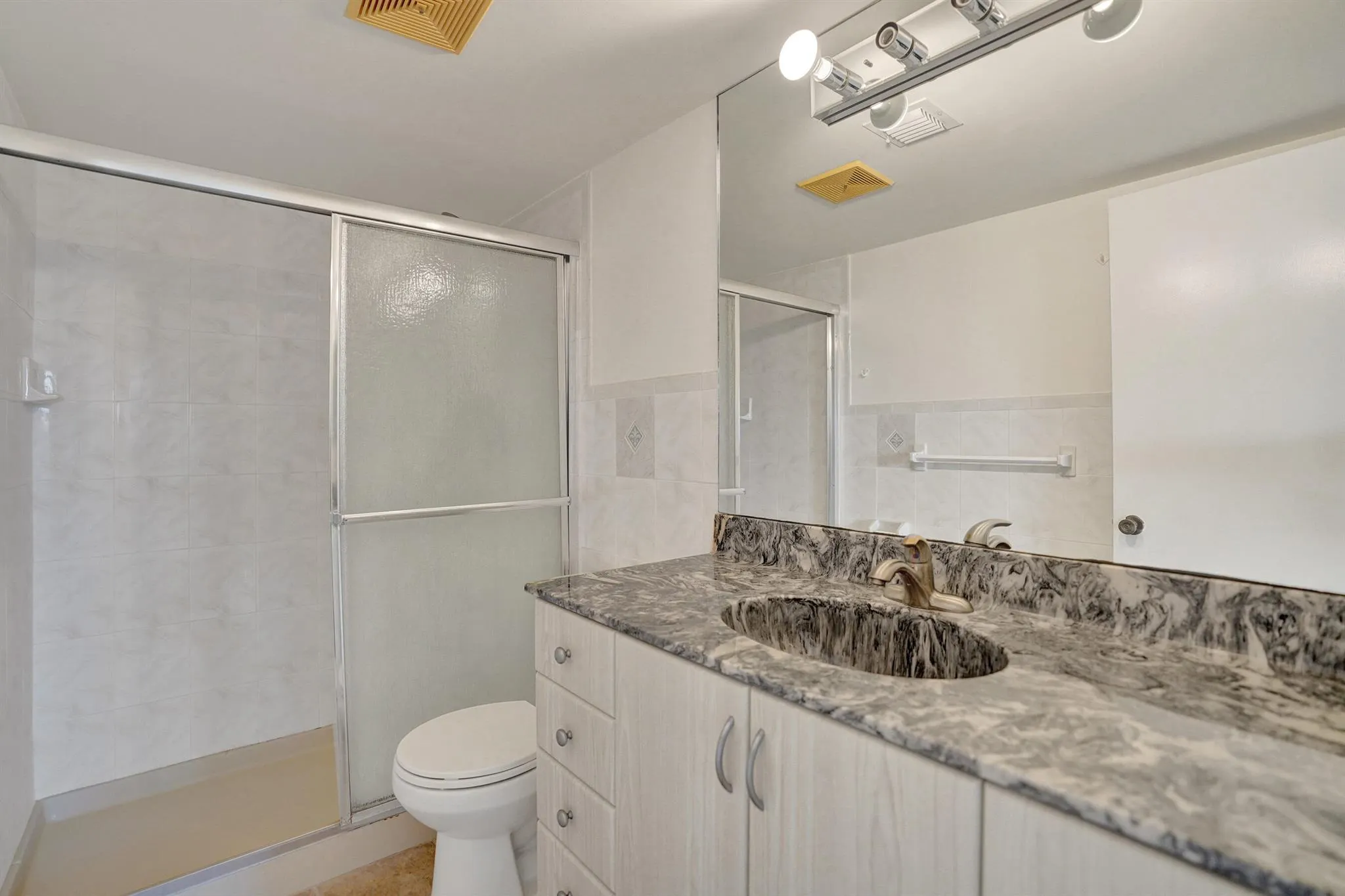 890 N Federal Highway, #410