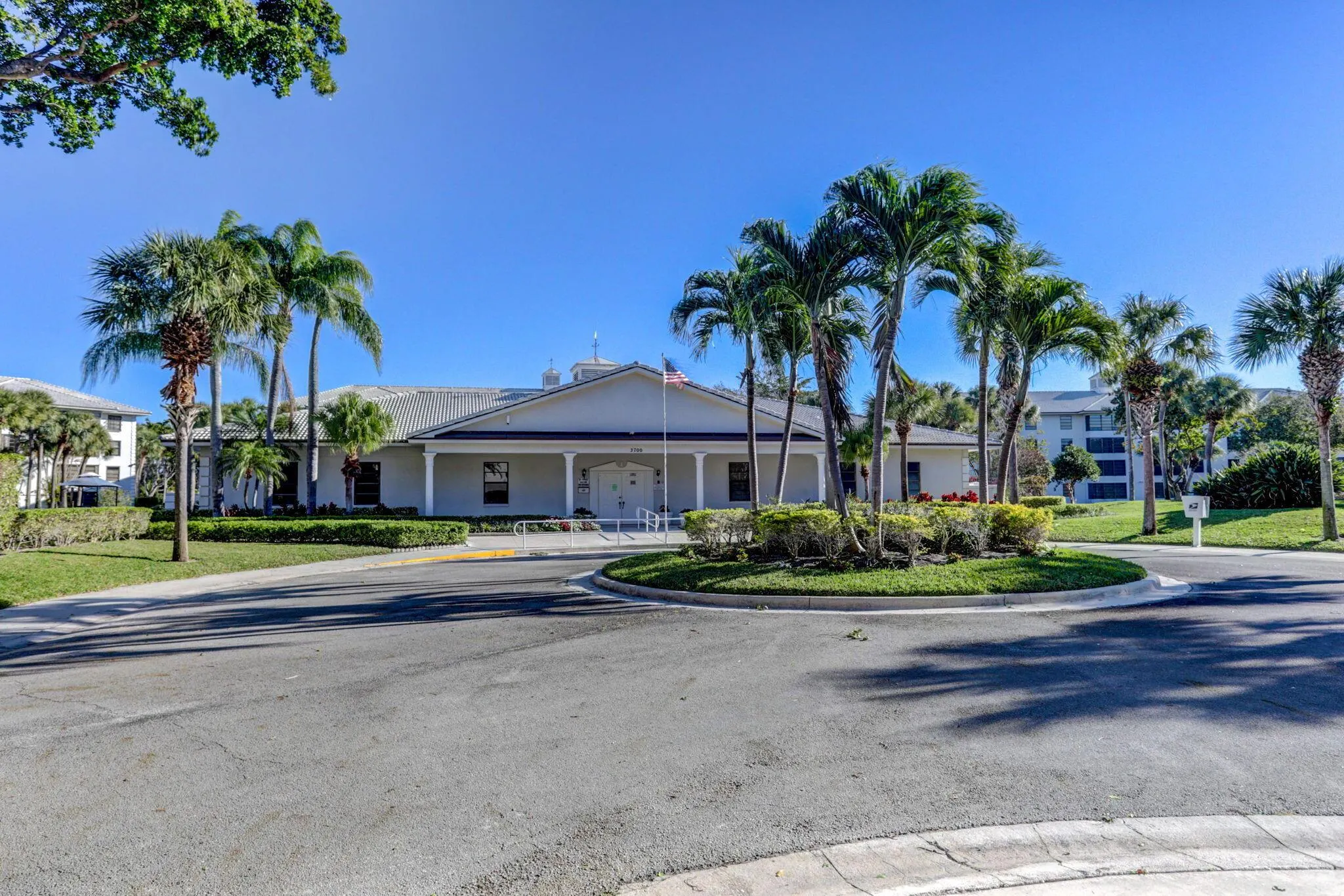 3516 Whitehall Drive, #101