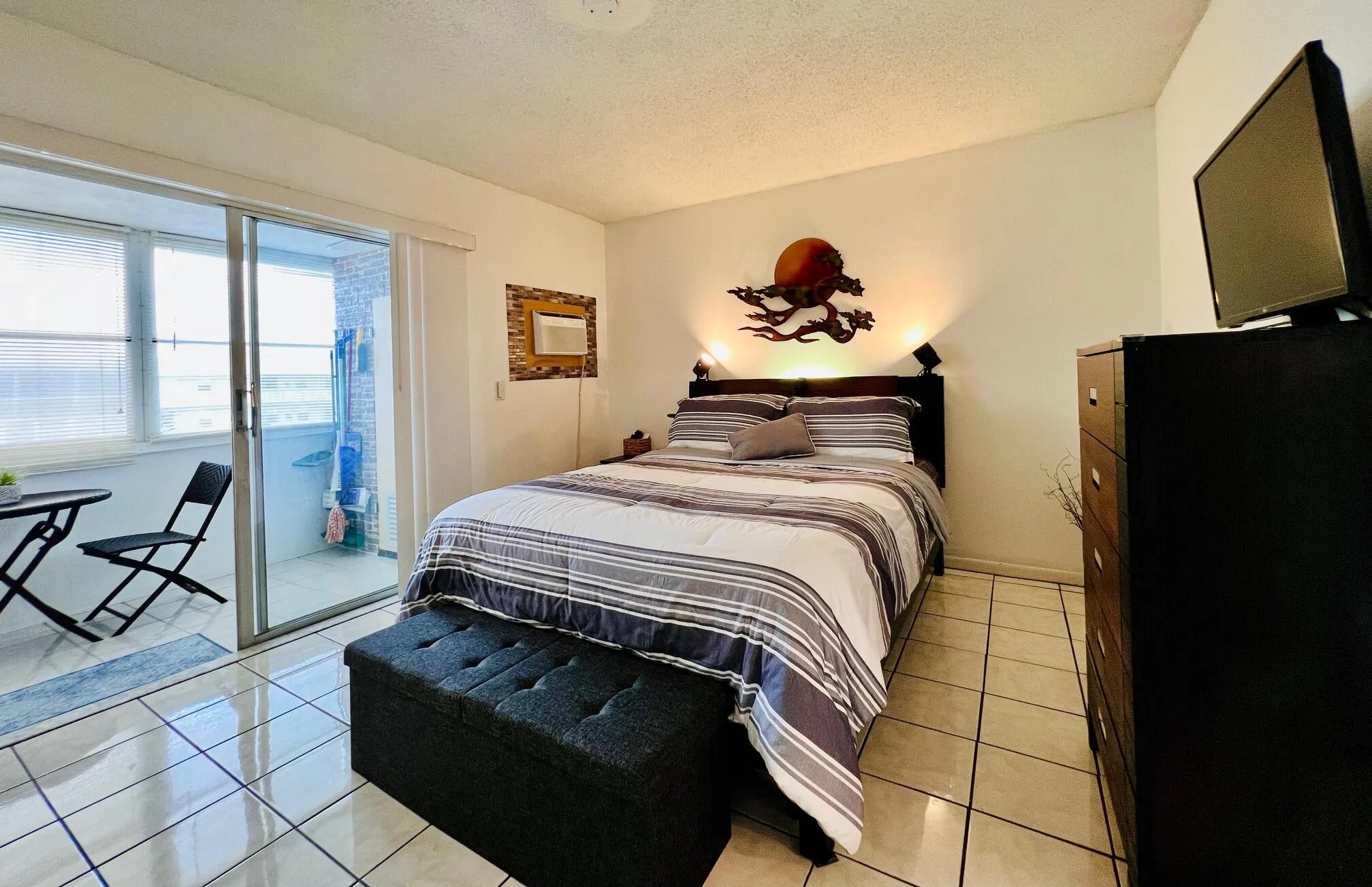 135 Dorchester F