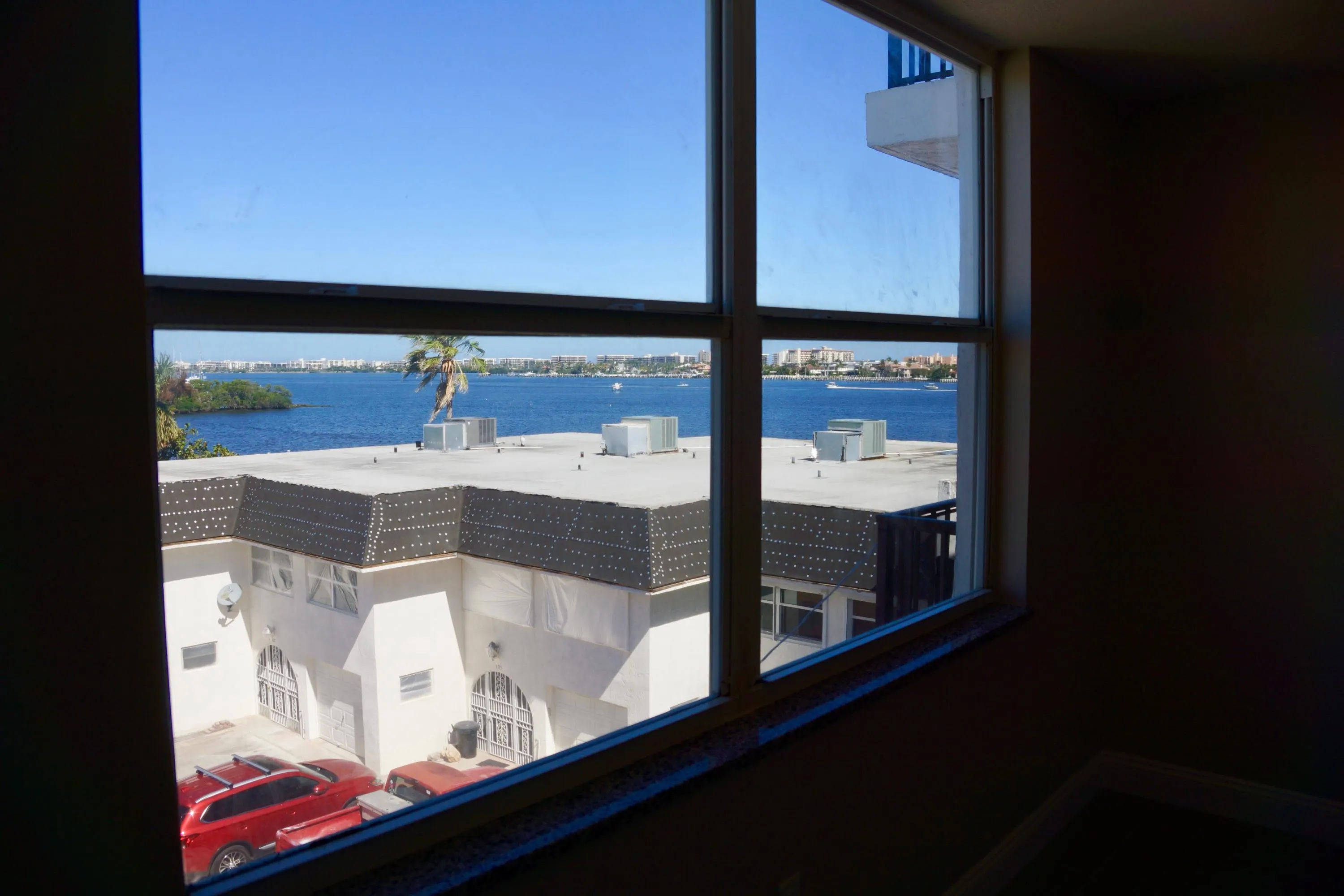 301 Croton Avenue #406