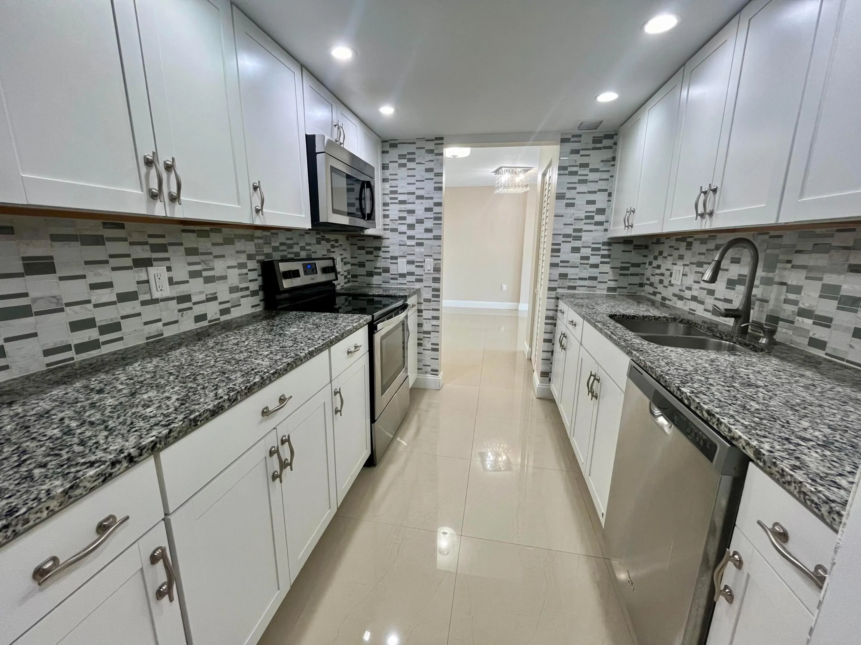 301 Croton Avenue #406