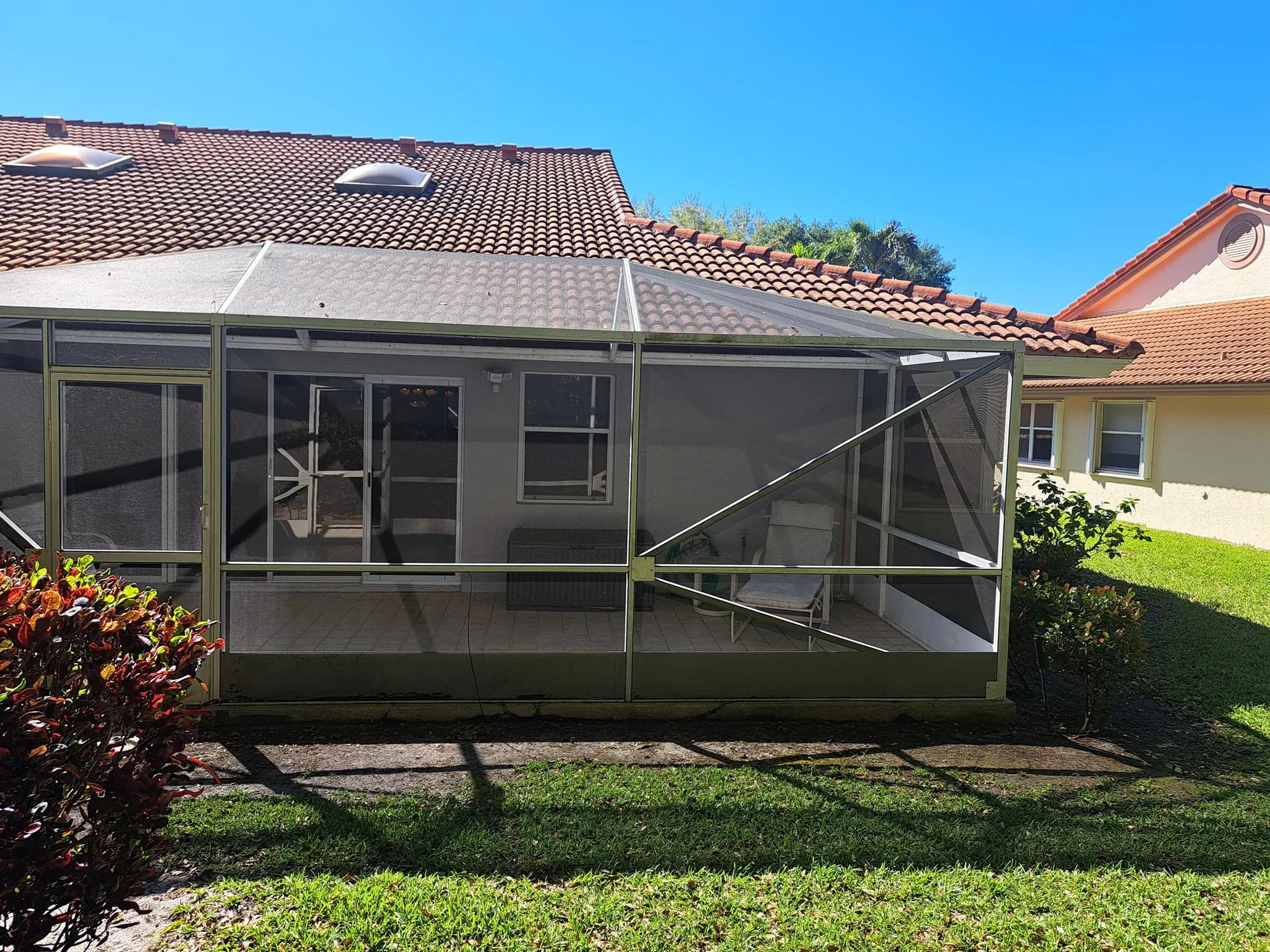 7047 Summer Tree Drive