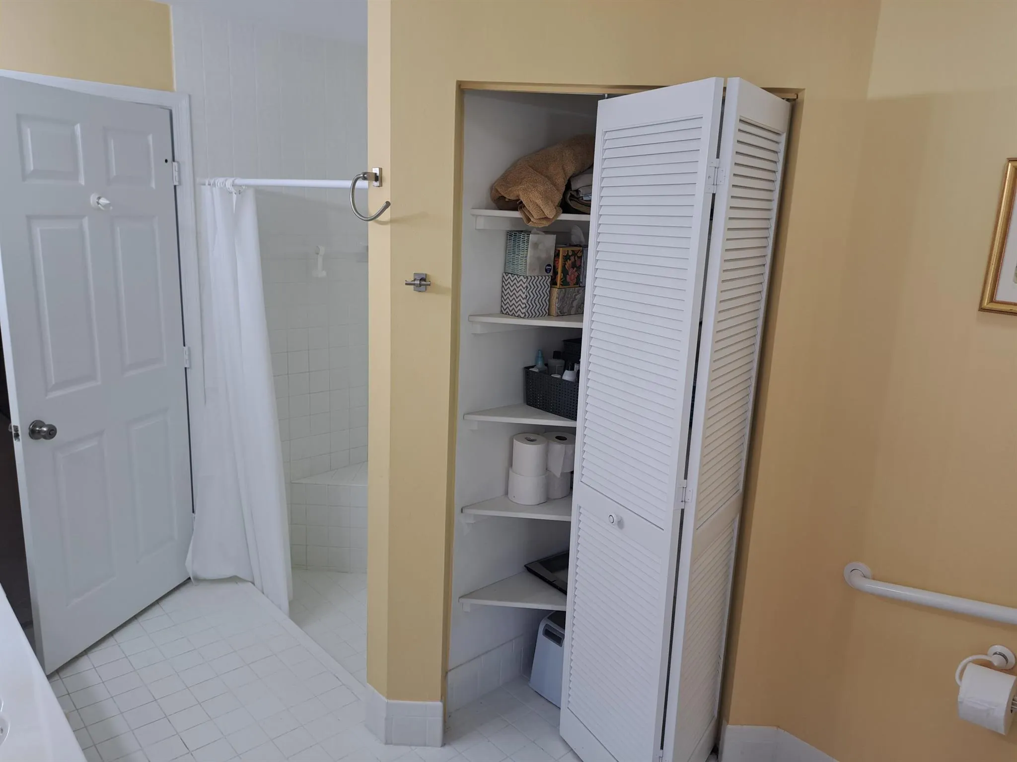 7047 Summer Tree Drive