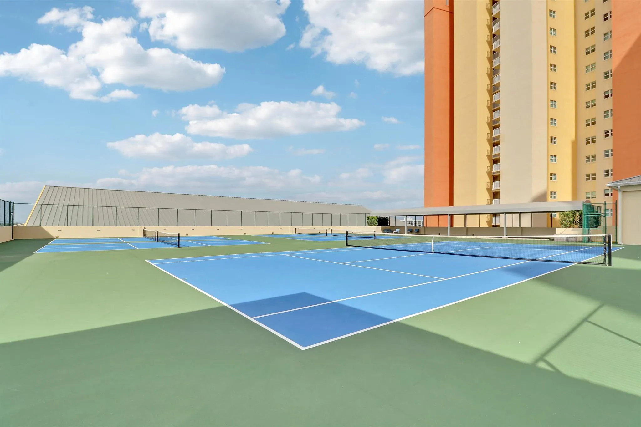 2650 Lake Shore Drive, #1105