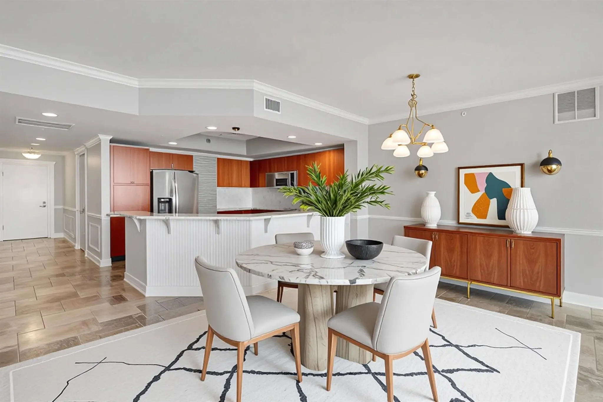 2650 Lake Shore Drive, #1105