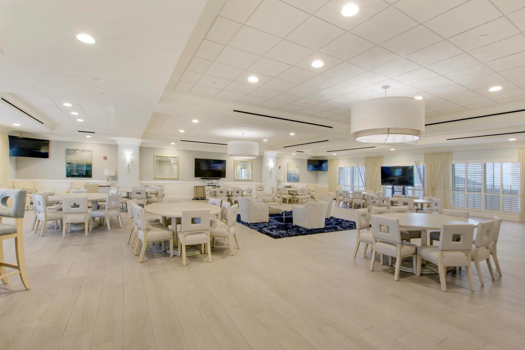 2650 Lake Shore Drive, #1105