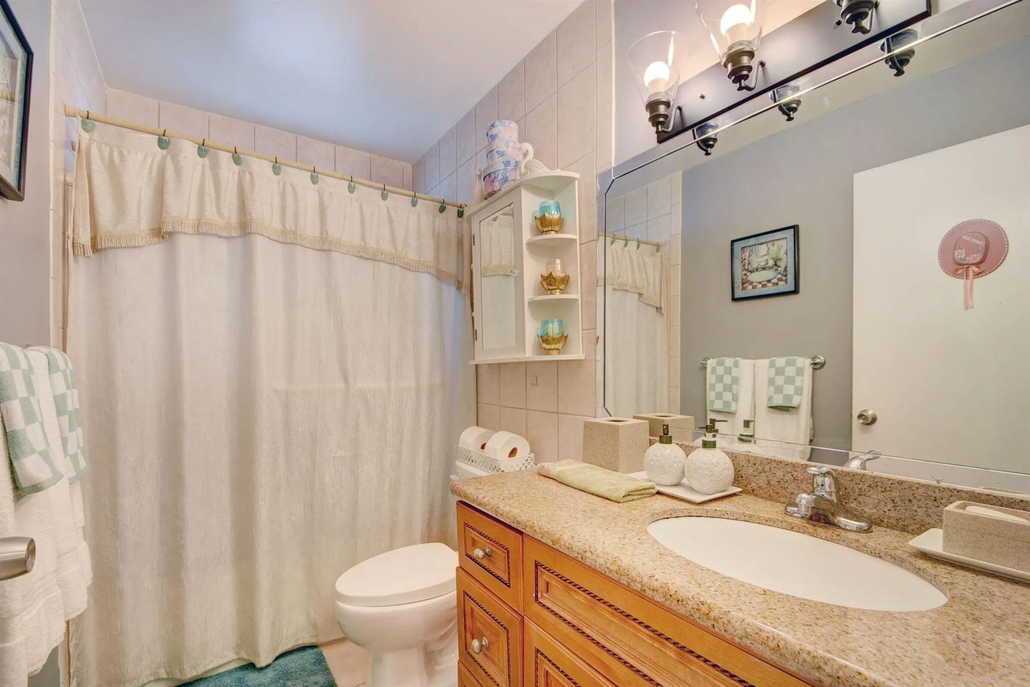 5882 Lincoln Circle W