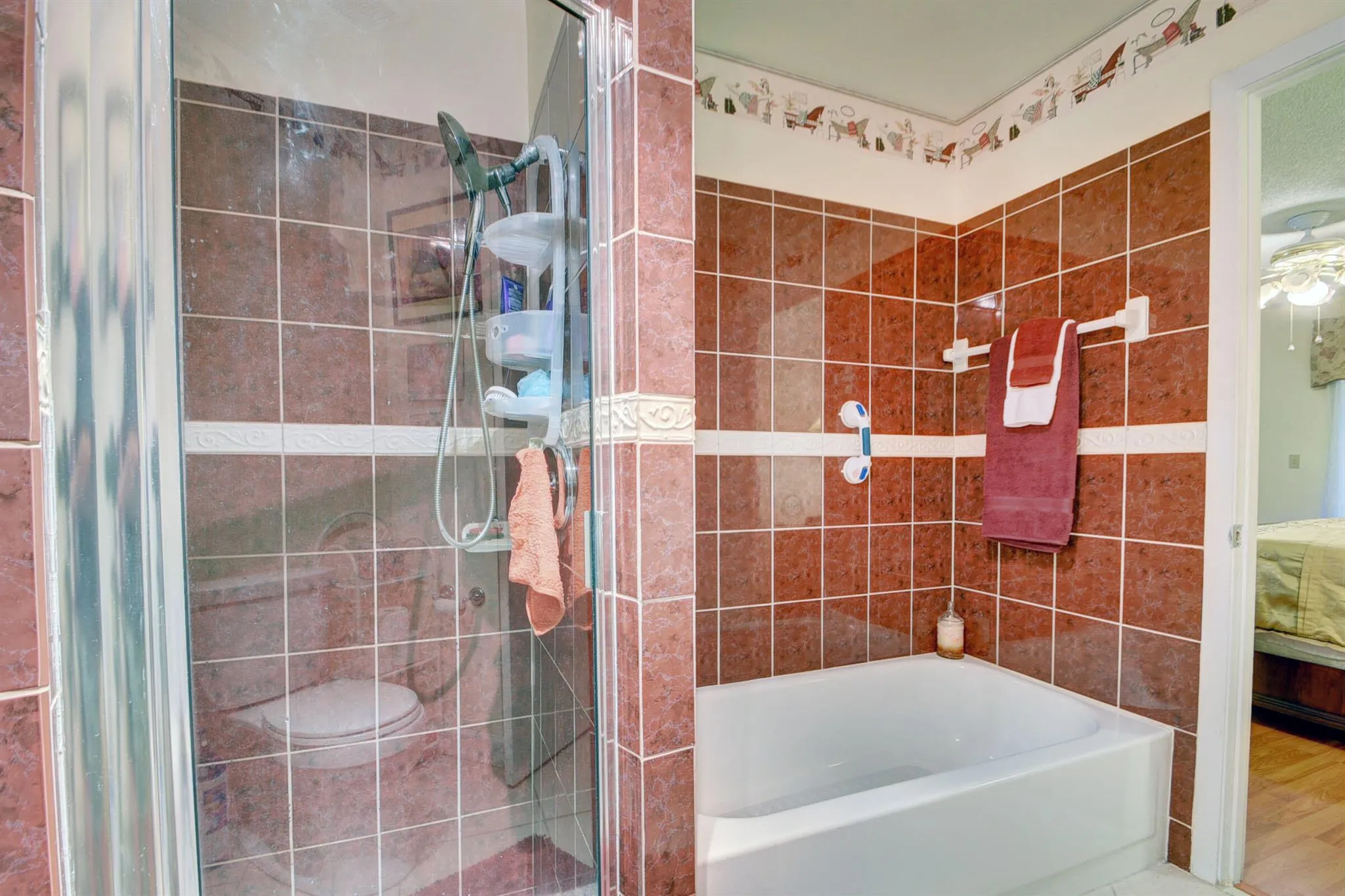 5882 Lincoln Circle W