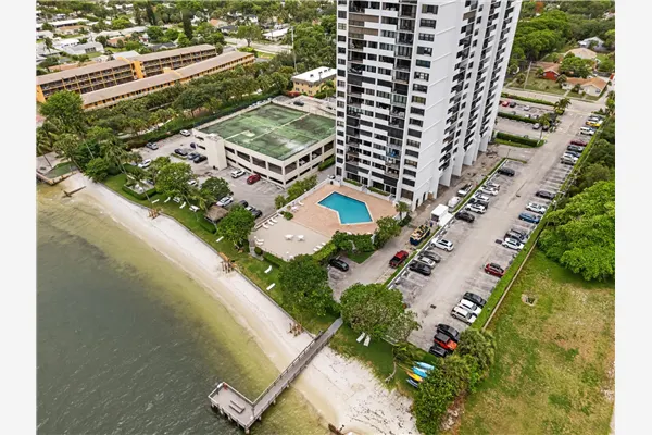 5600 N Flagler Drive, #605