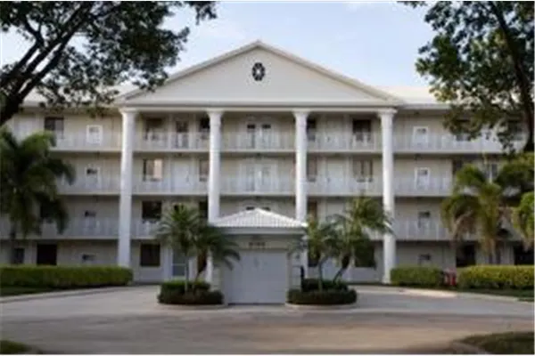 6169 Balboa Circle, #203