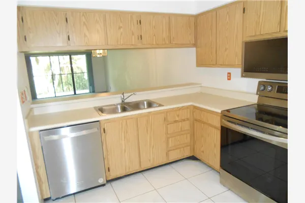 1601 Sabal Ridge Circle, #G