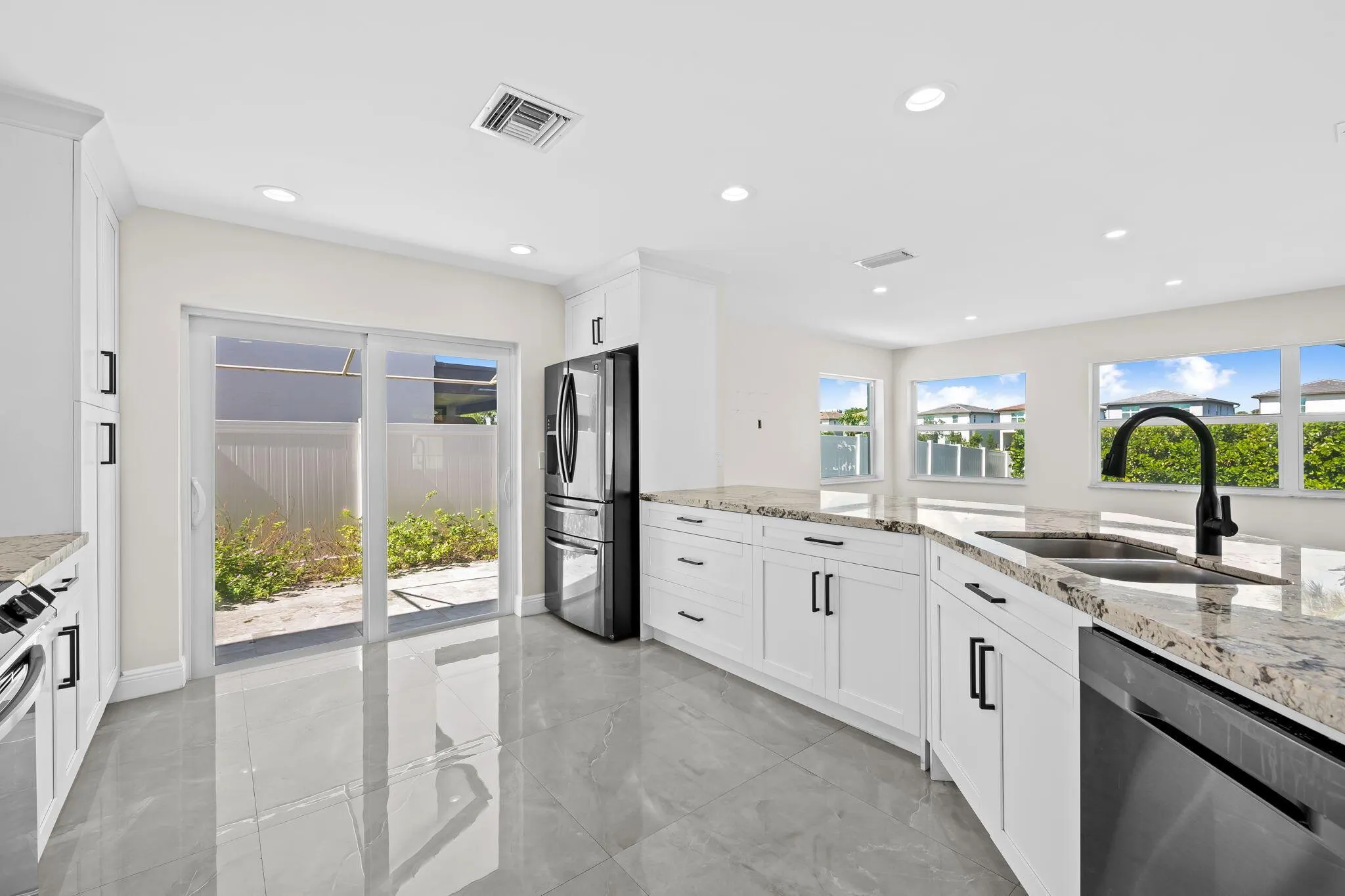 23162 L'Ermitage Circle