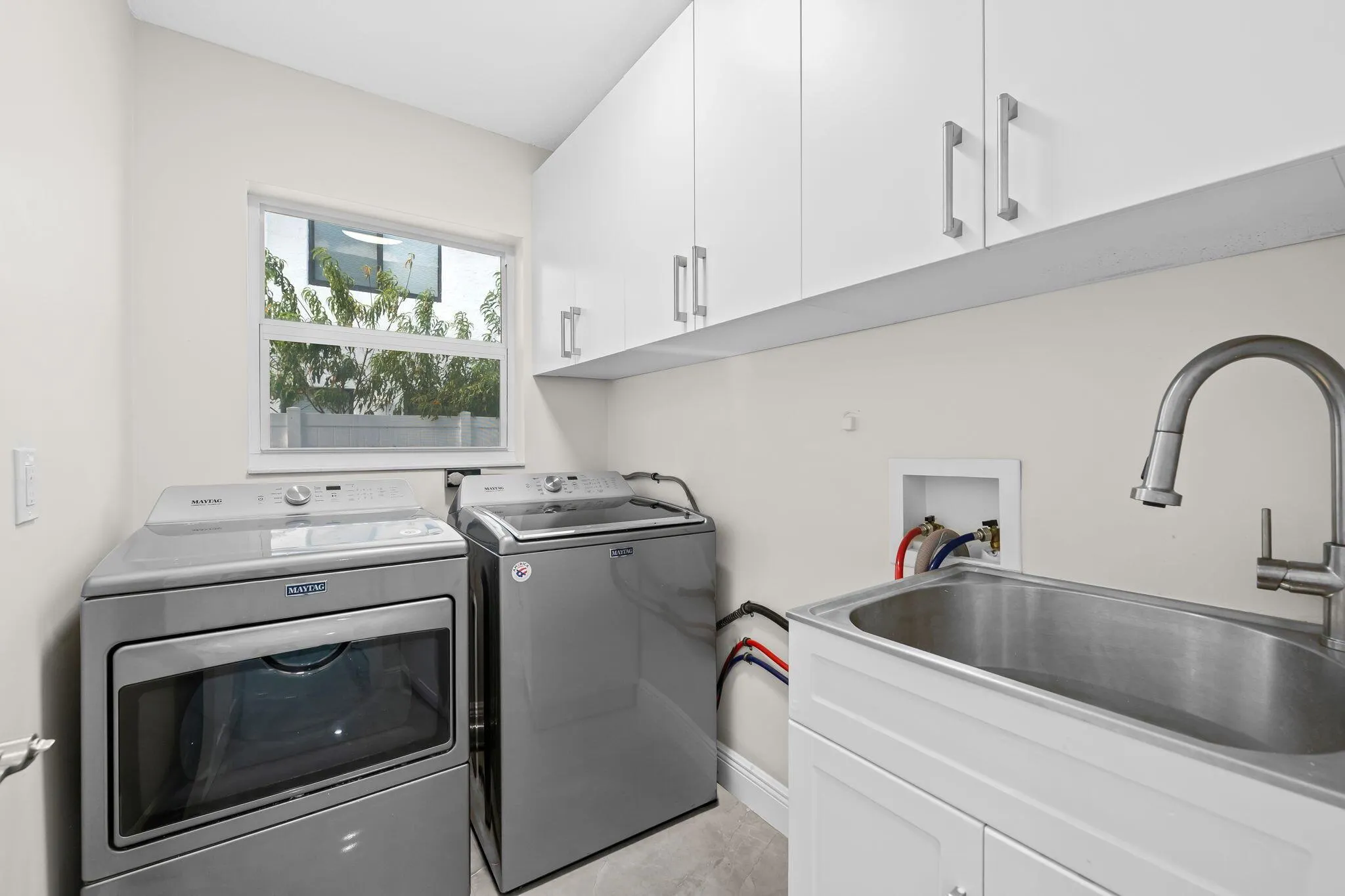 23162 L'Ermitage Circle