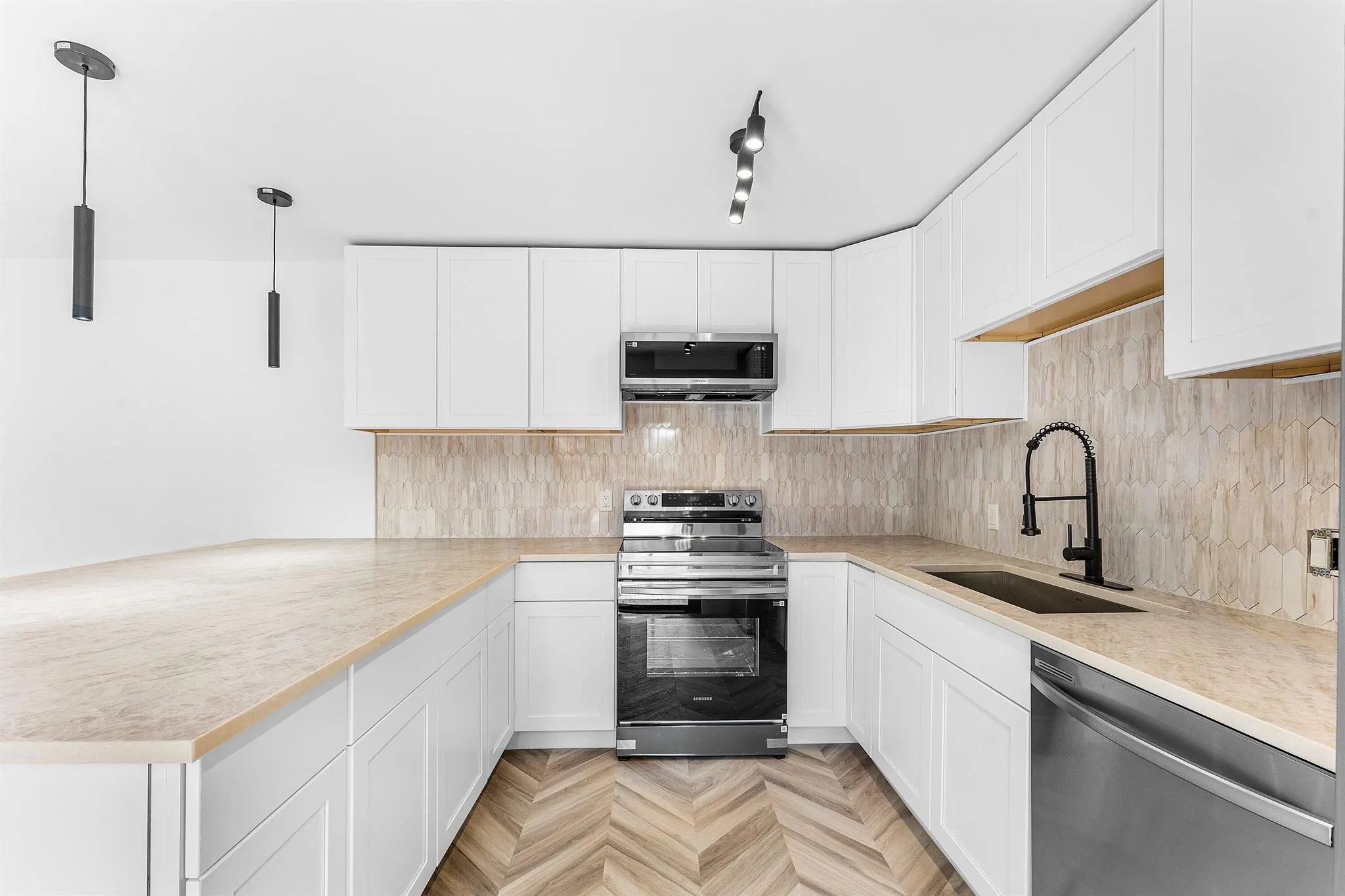 3007 San Clara Drive, #5-B