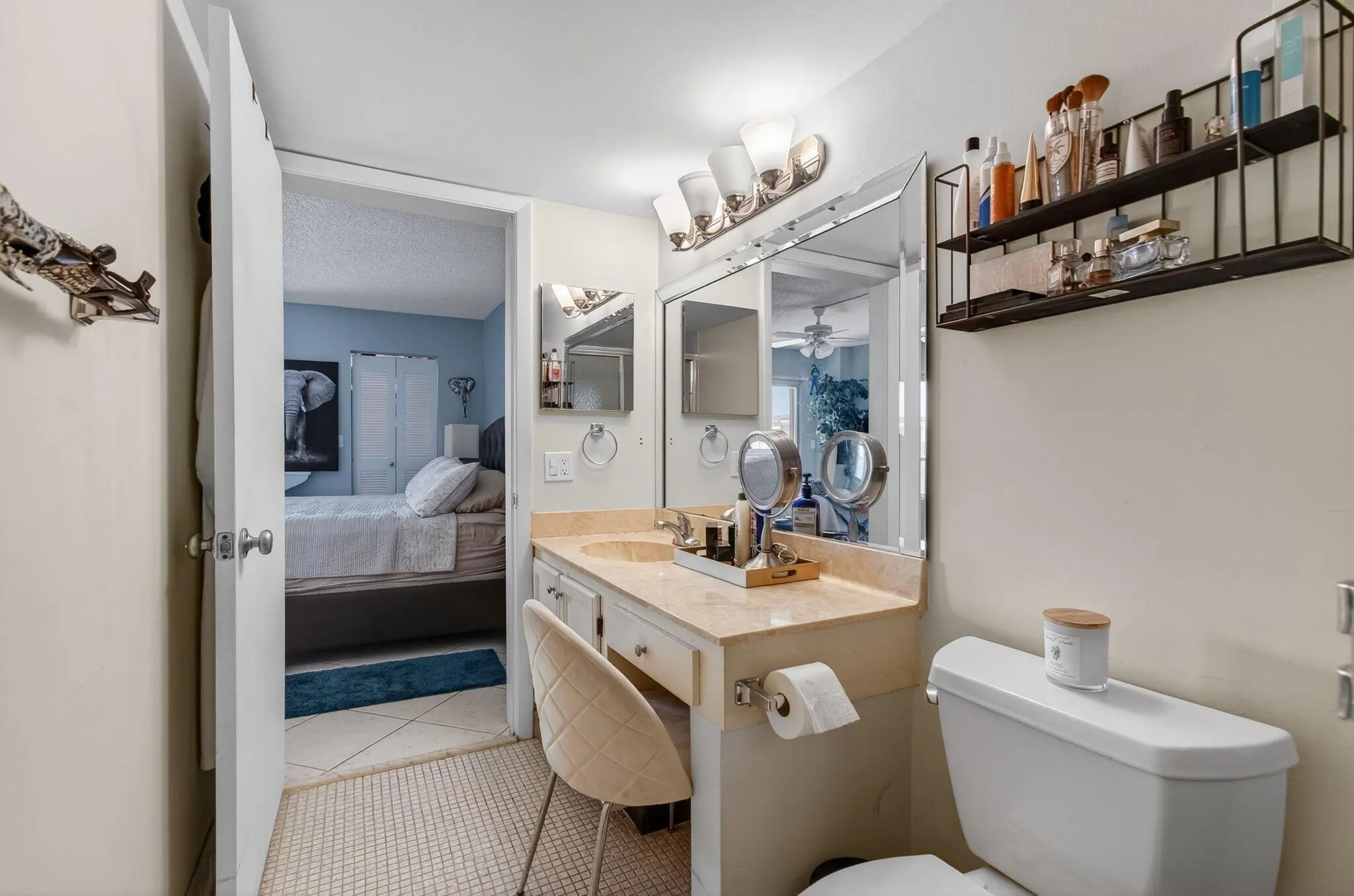 7006 Huntington Lane, #306