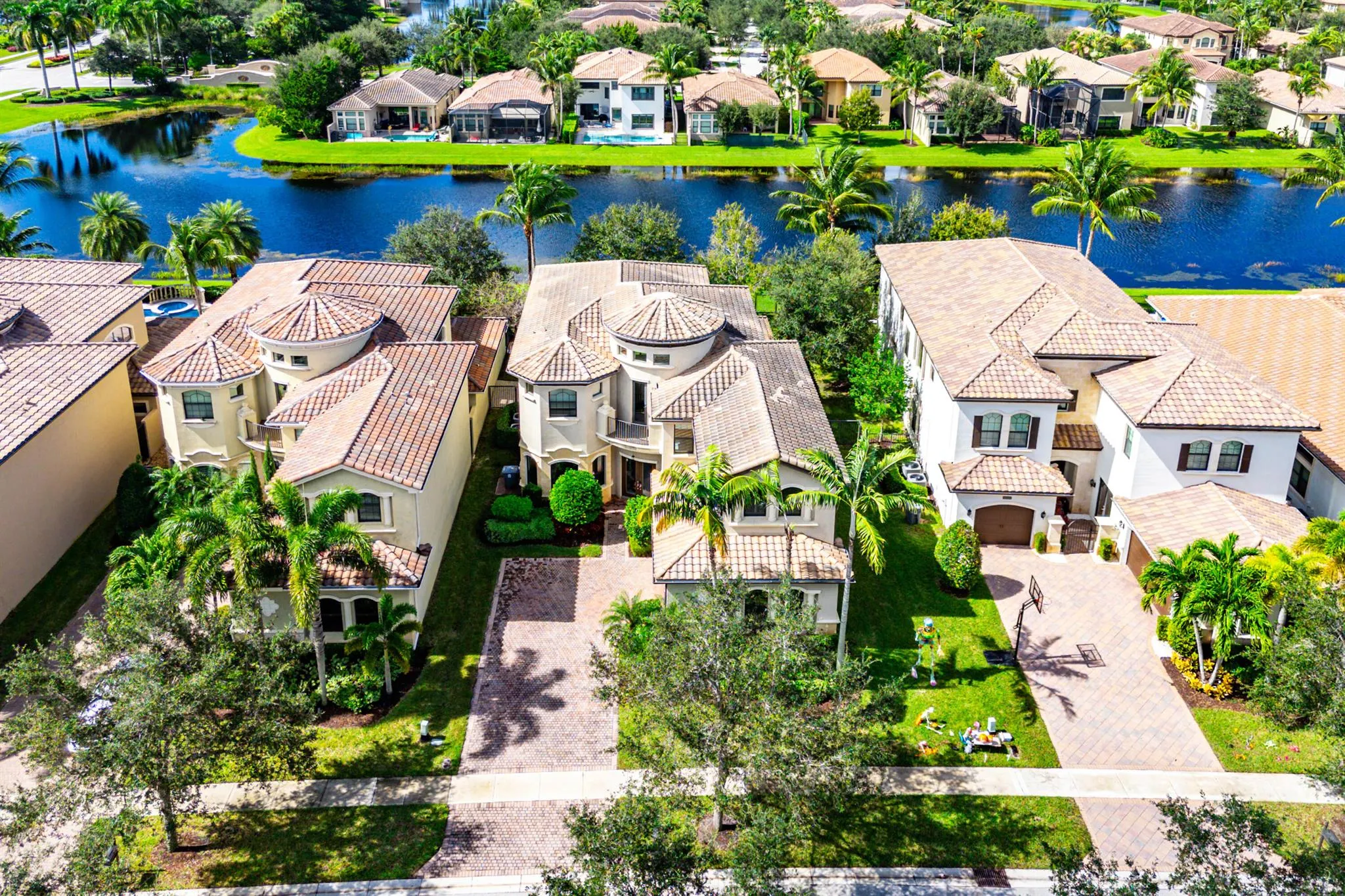 16603 Sagamore Bridge Way