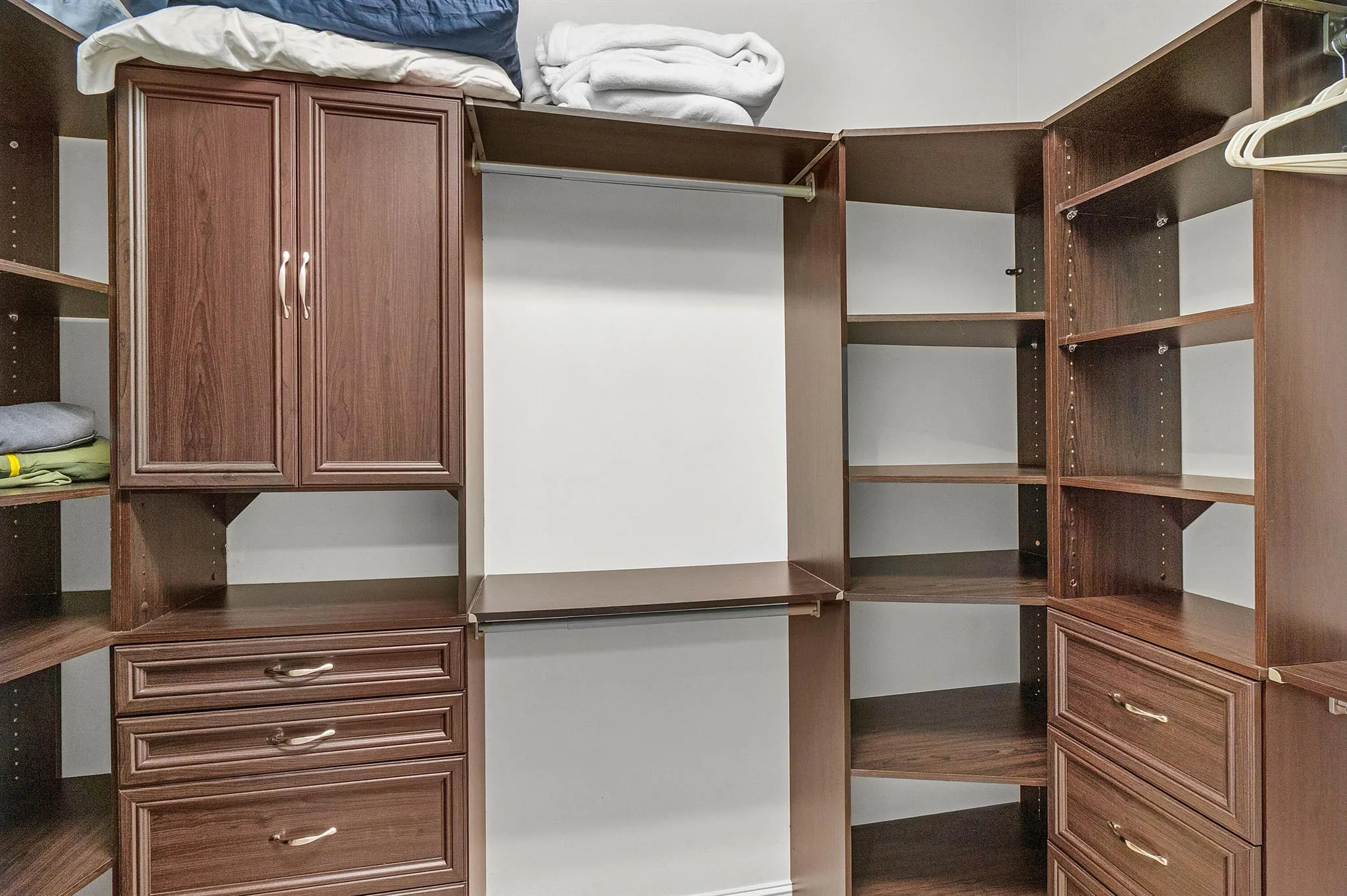 16603 Sagamore Bridge Way