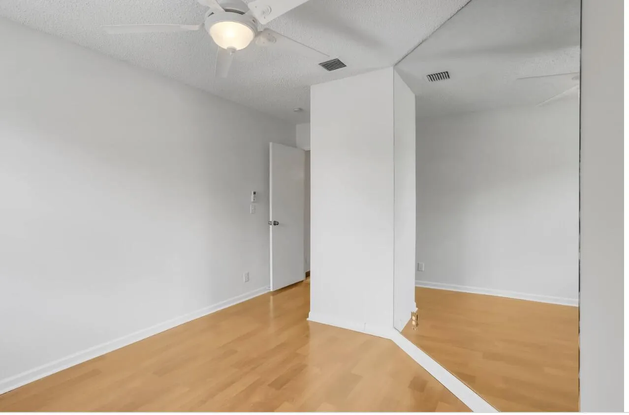 1061 Kokomo Key Lane