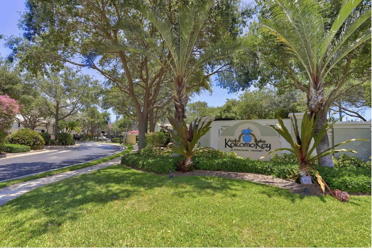 1061 Kokomo Key Lane