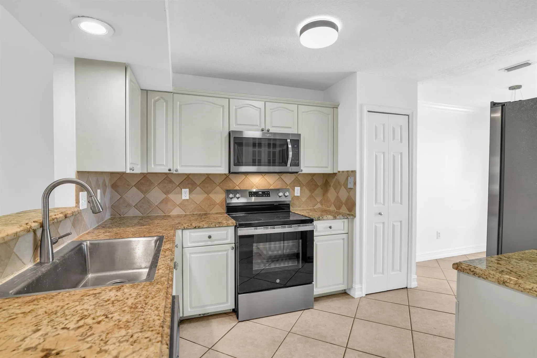 10296 Windswept Place