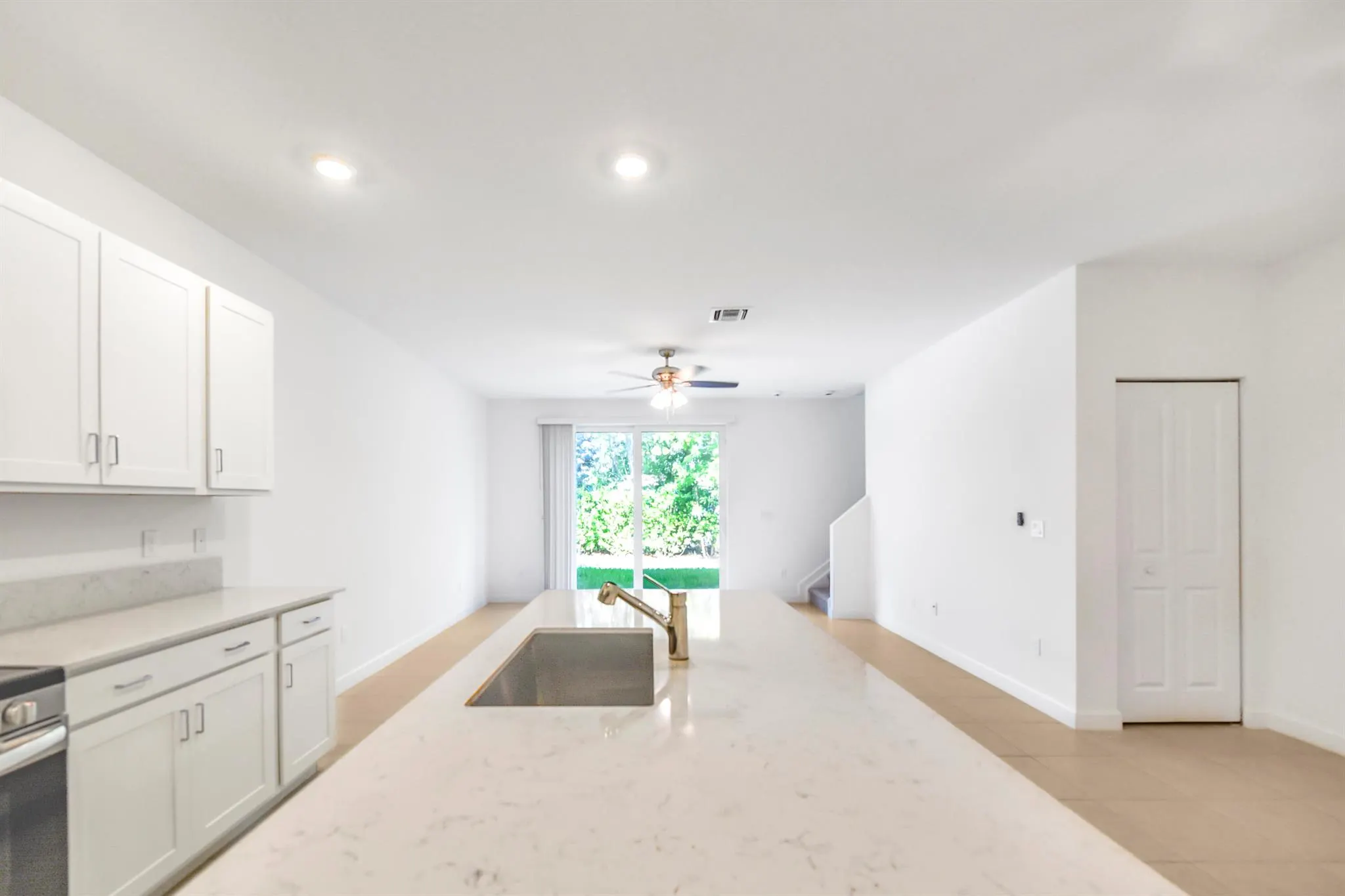 4519 Hollister Avenue