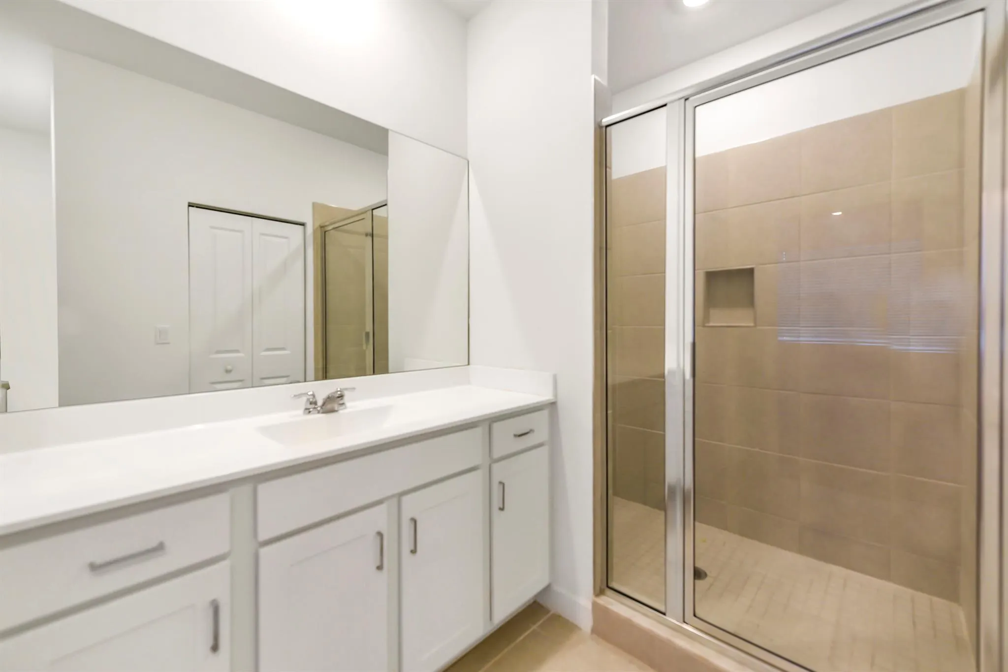 4519 Hollister Avenue