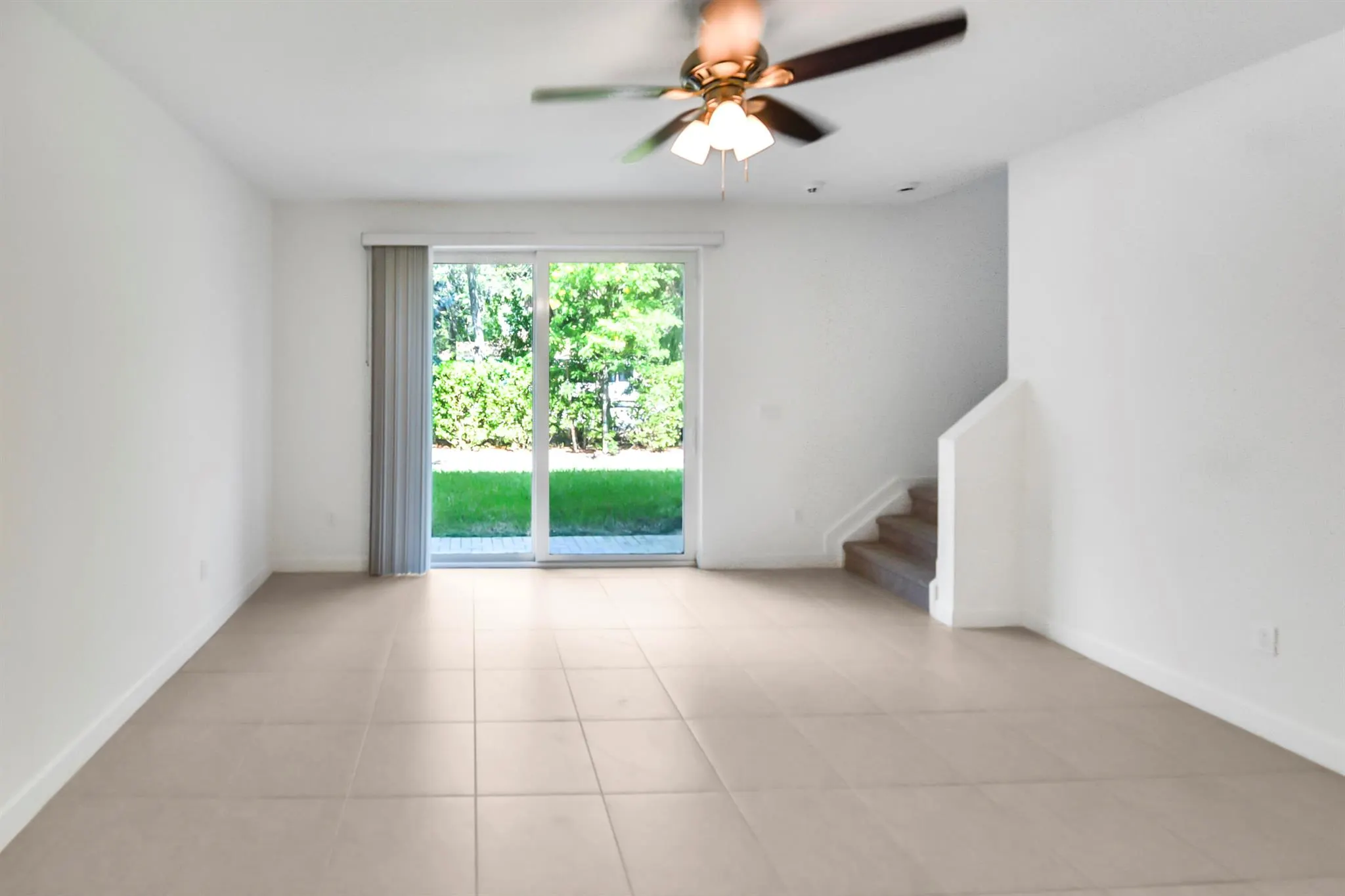 4519 Hollister Avenue