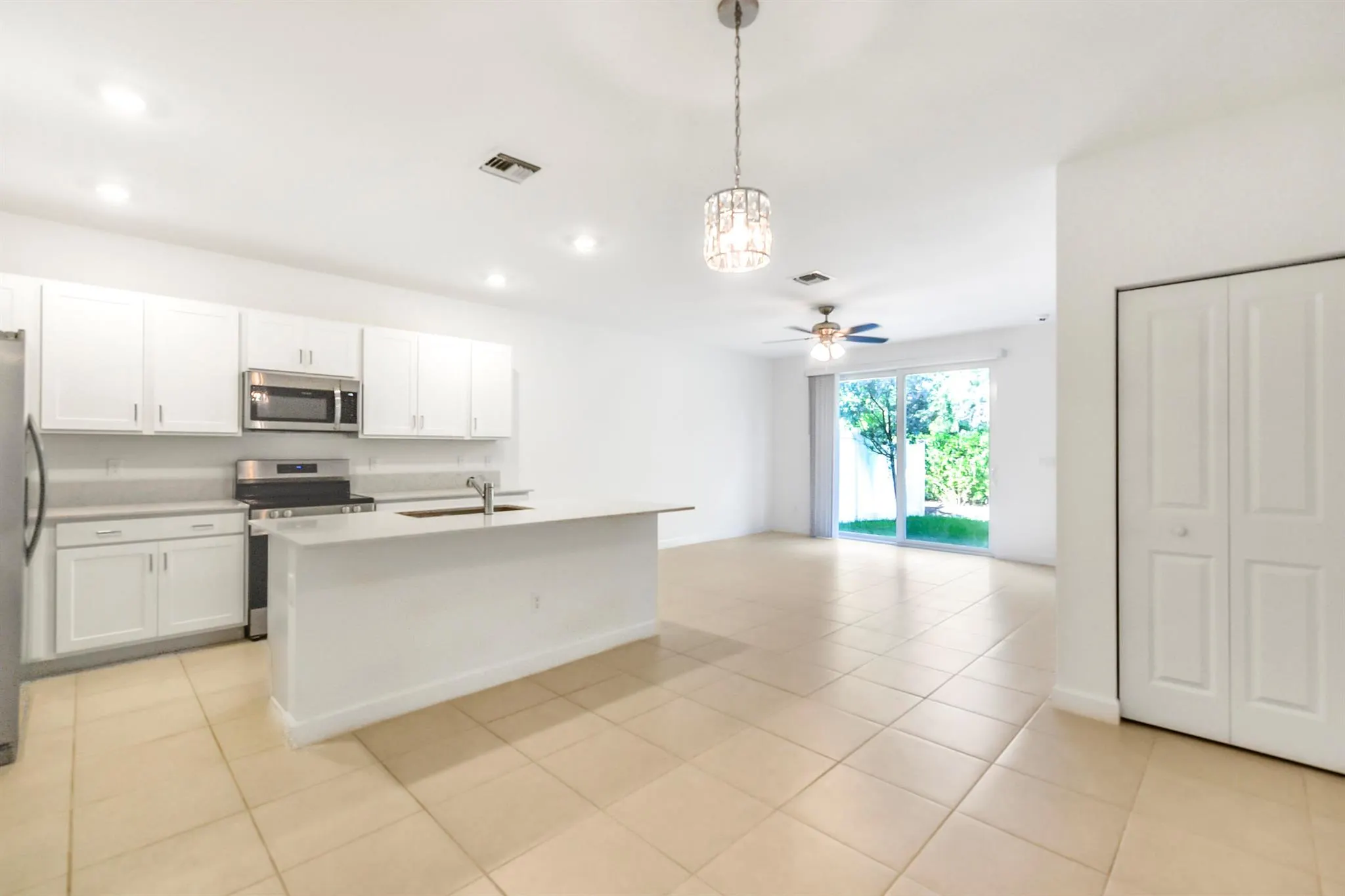 4519 Hollister Avenue