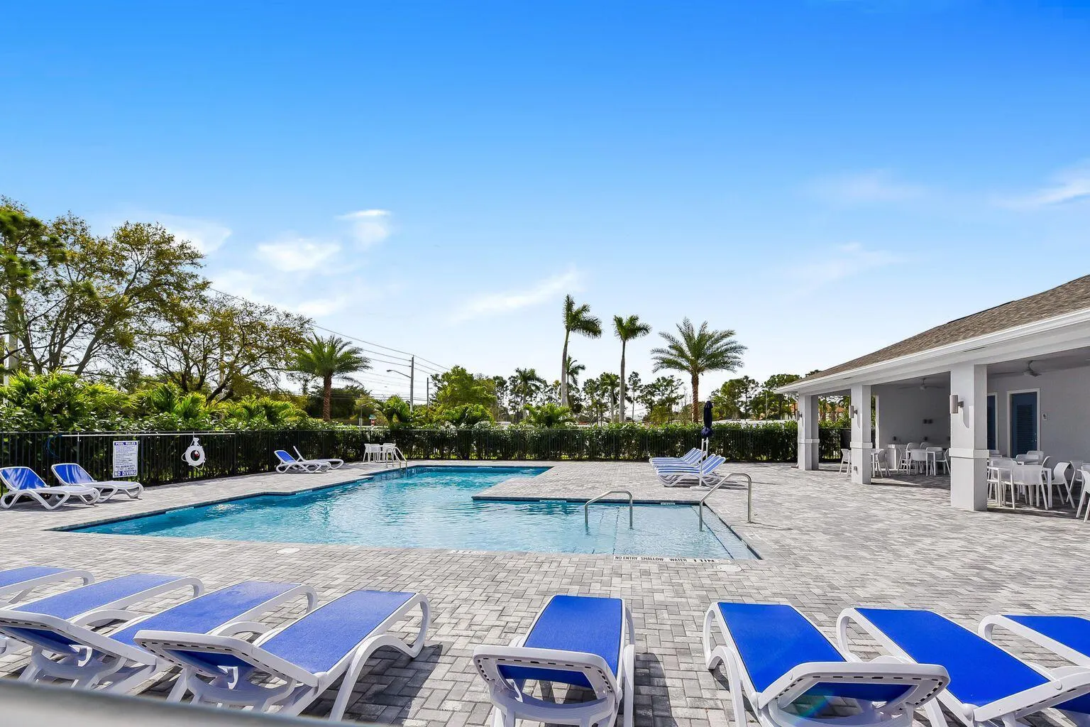 4519 Hollister Avenue