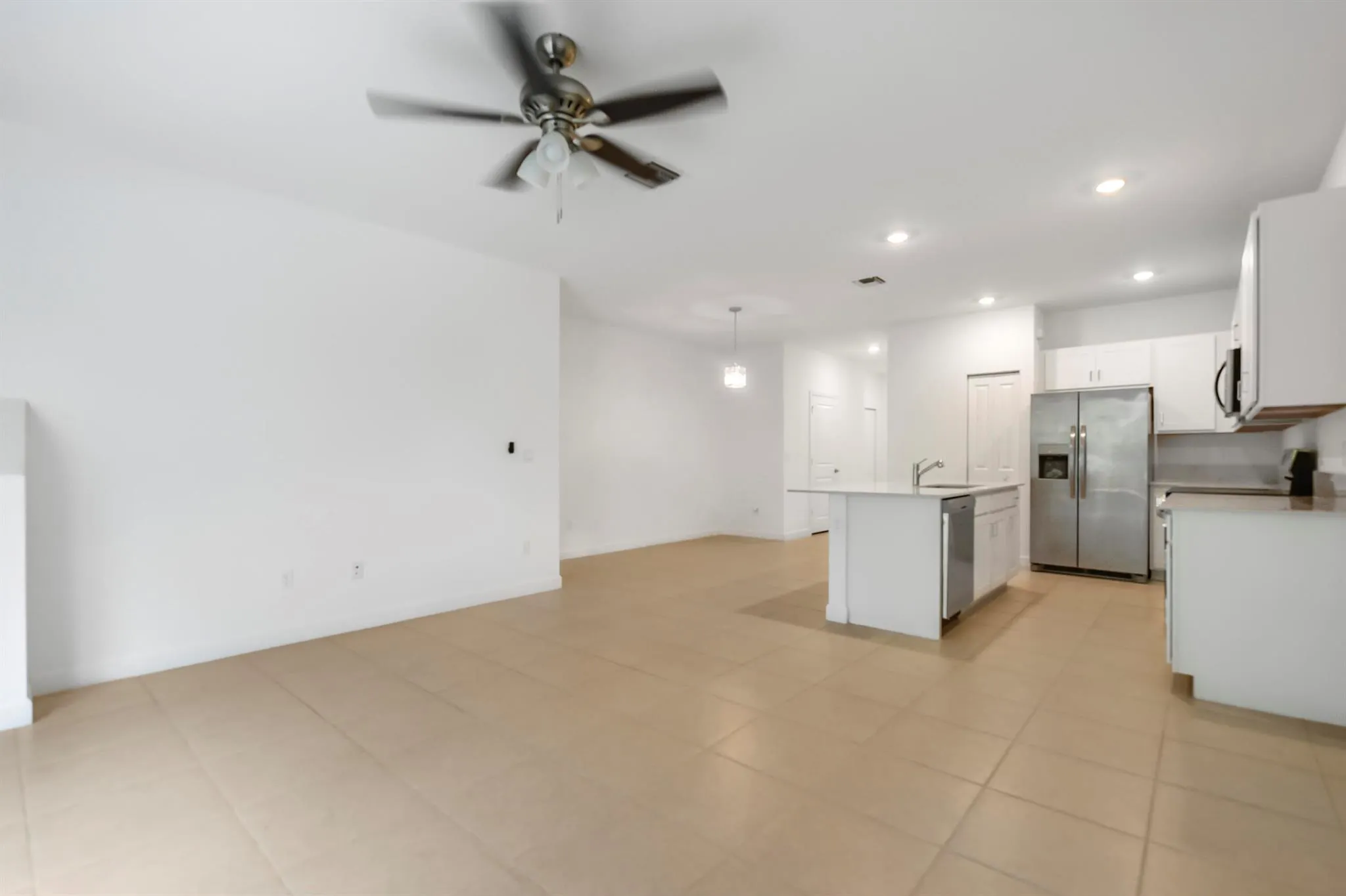 4519 Hollister Avenue