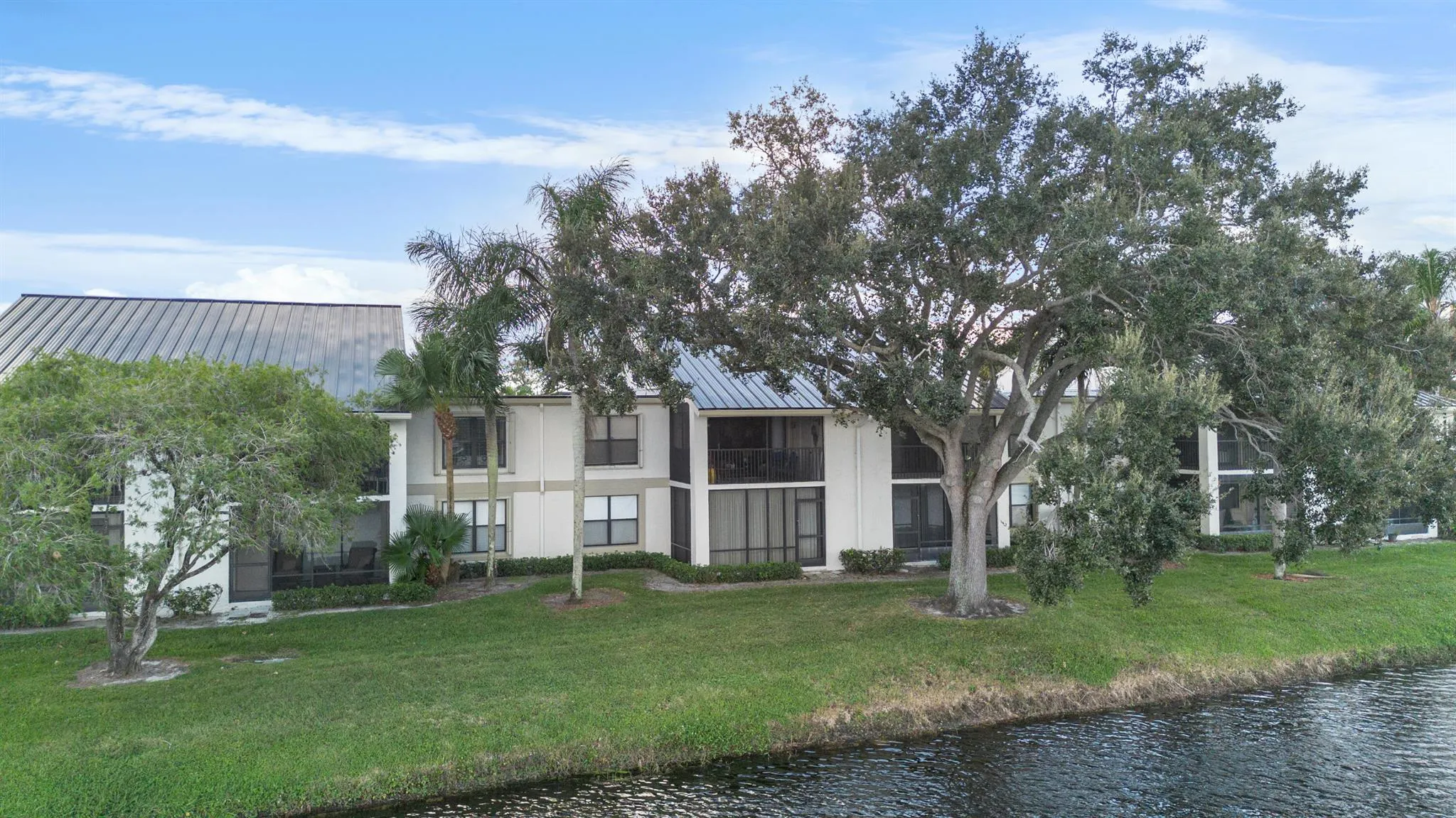 6944 Briarlake Circle, #205