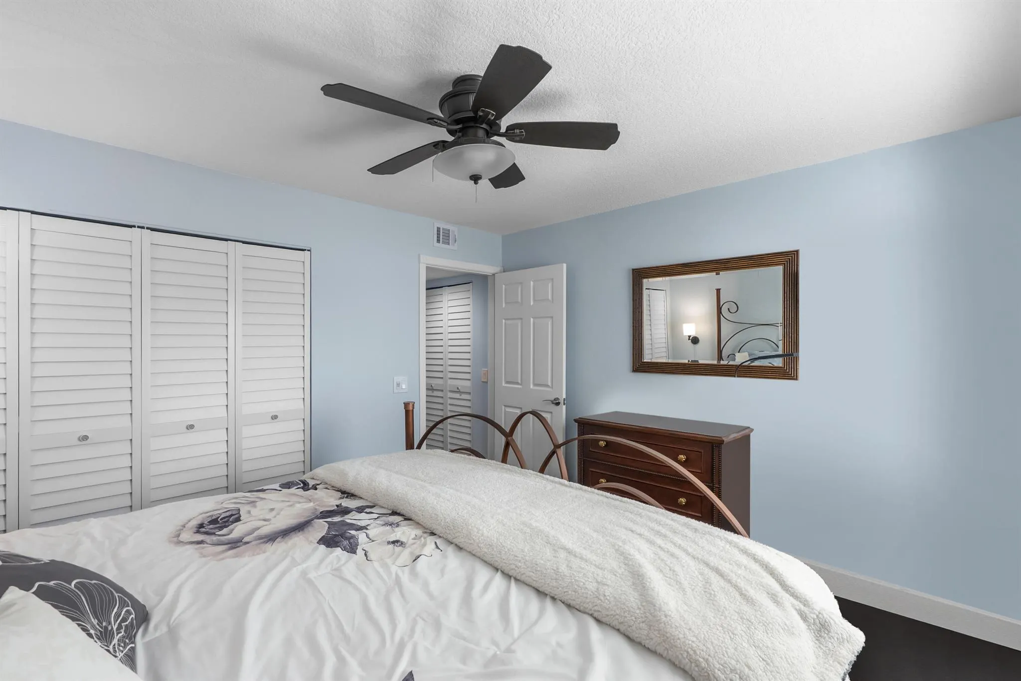 6944 Briarlake Circle, #205