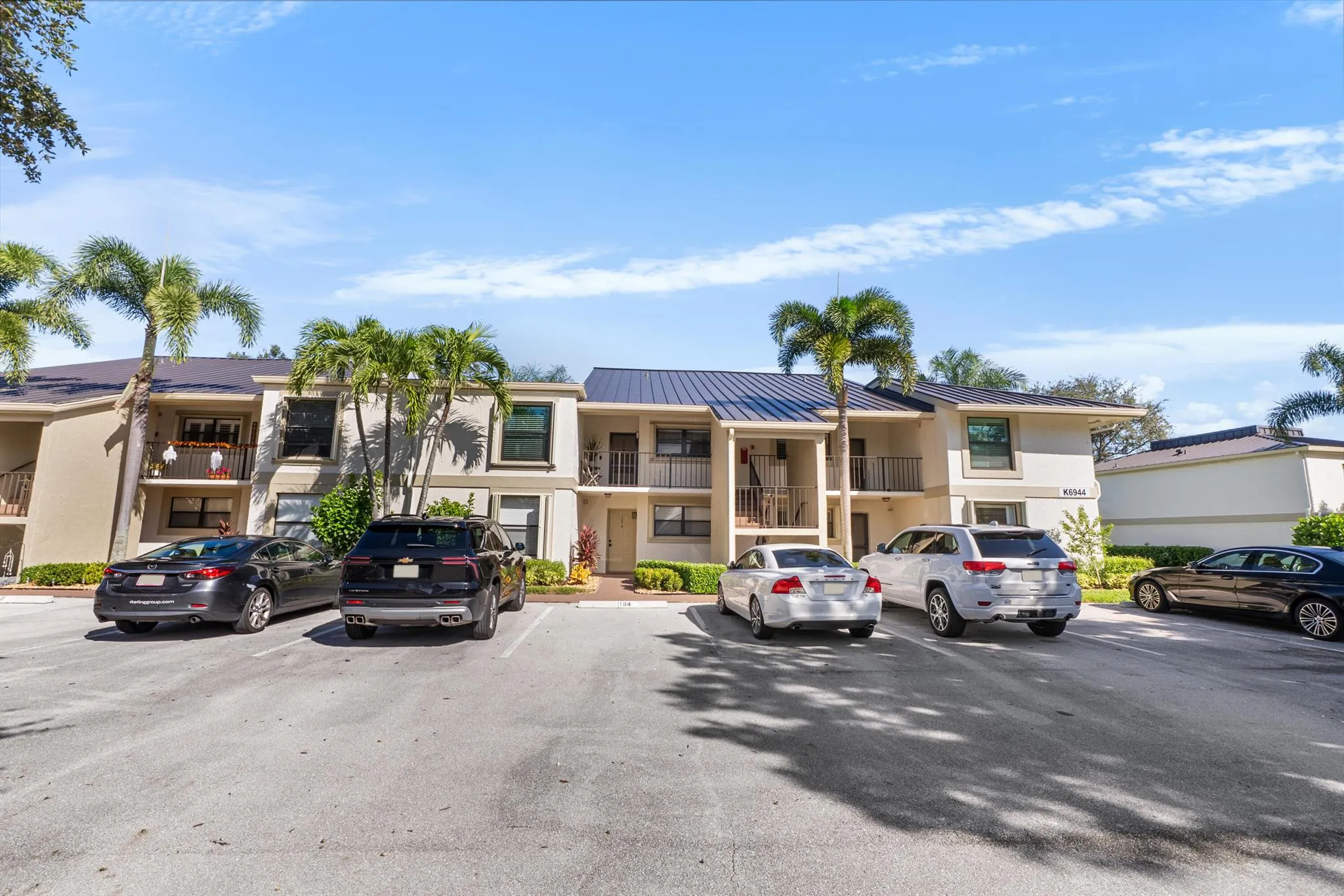 6944 Briarlake Circle, #205