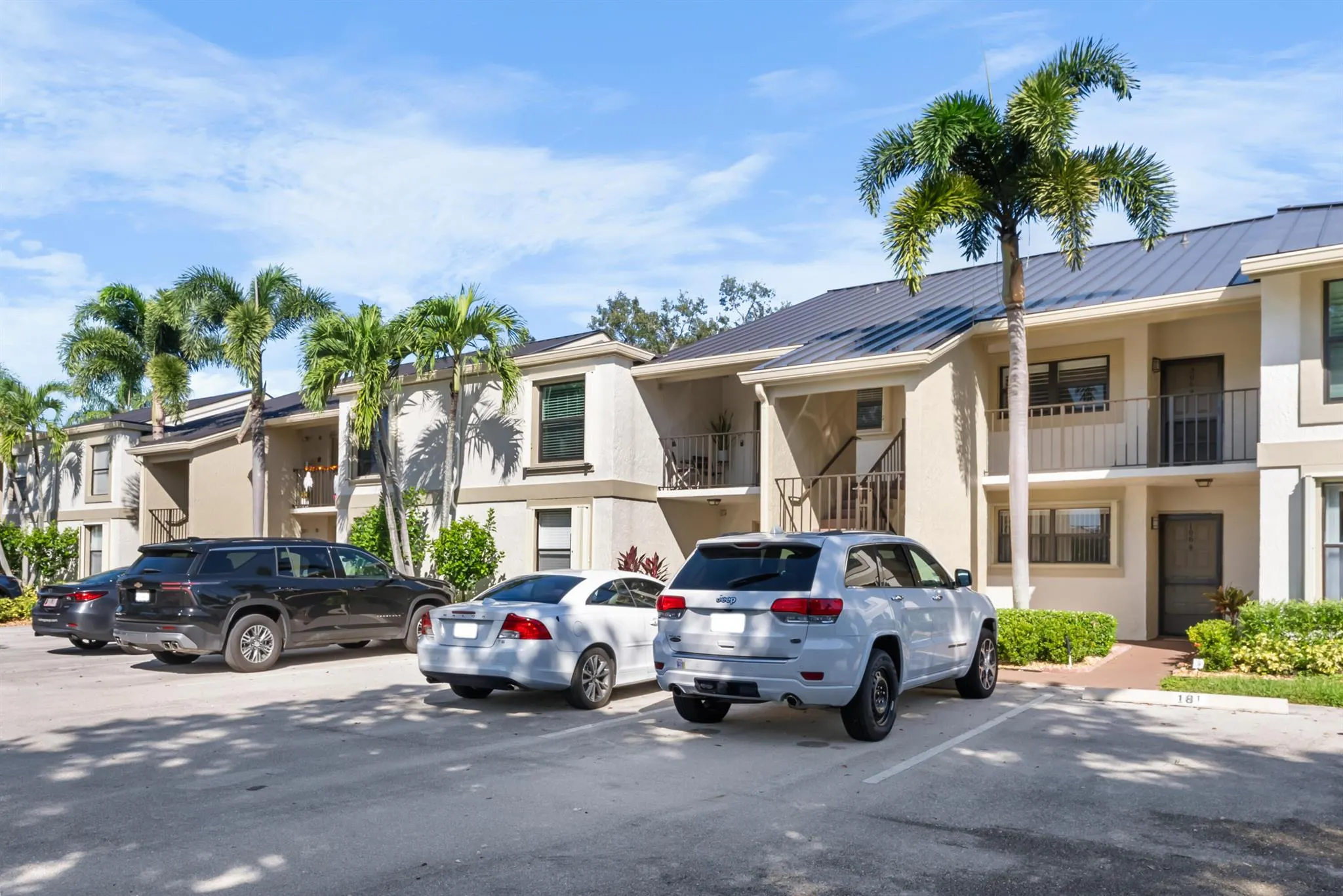 6944 Briarlake Circle, #205