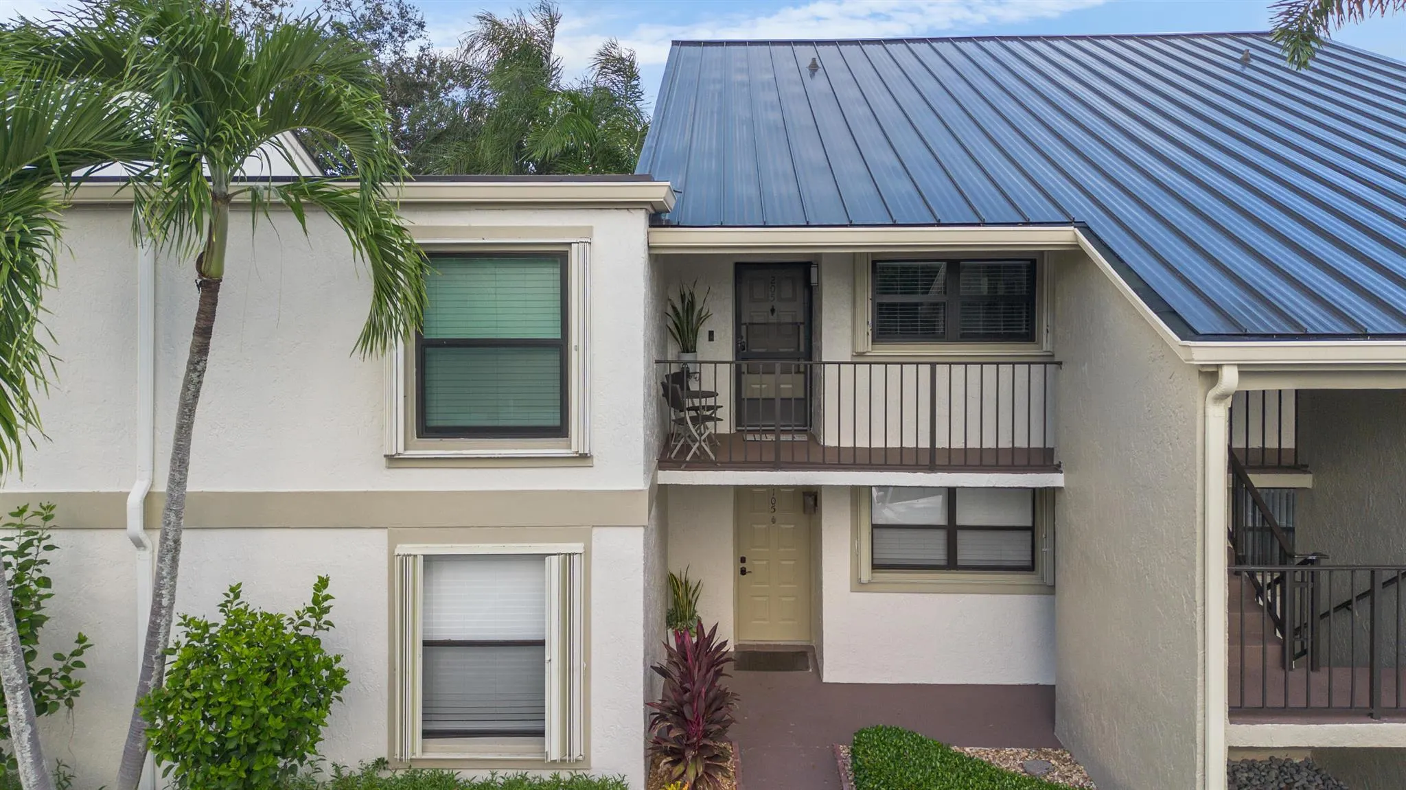 6944 Briarlake Circle, #205