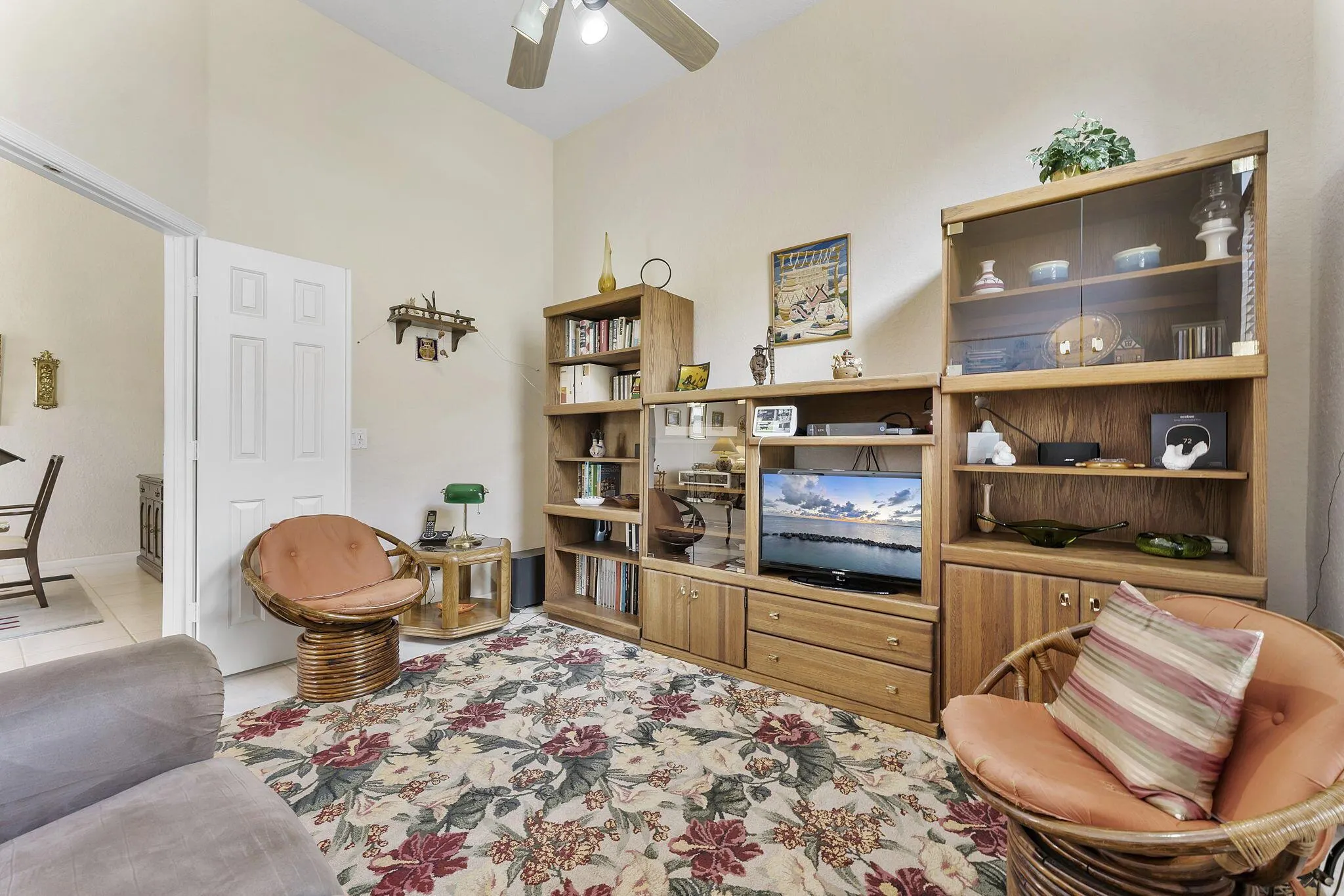 7112 Demedici Circle