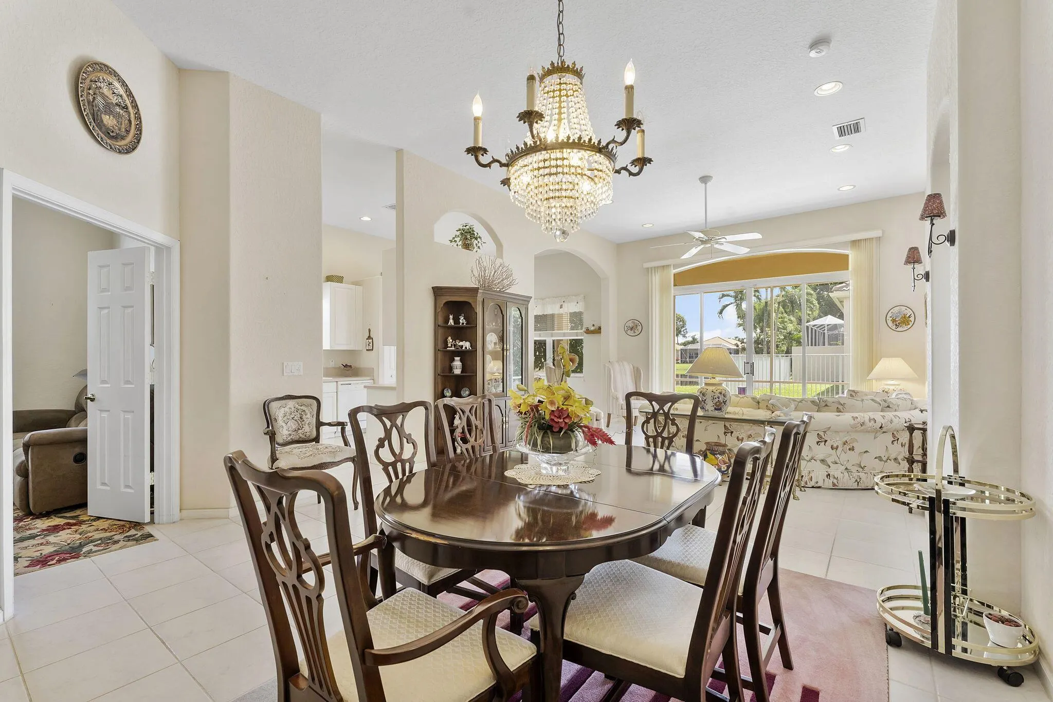 7112 Demedici Circle