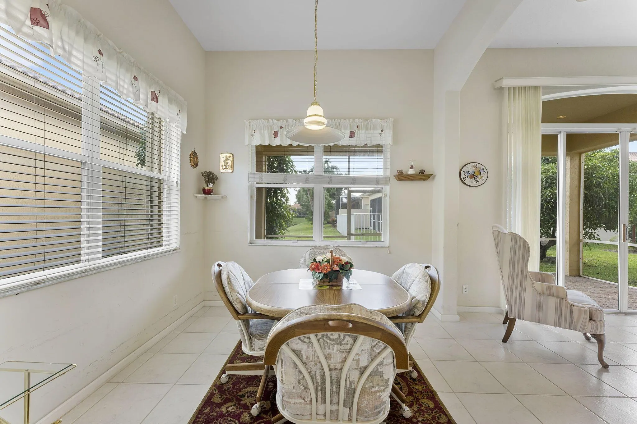 7112 Demedici Circle