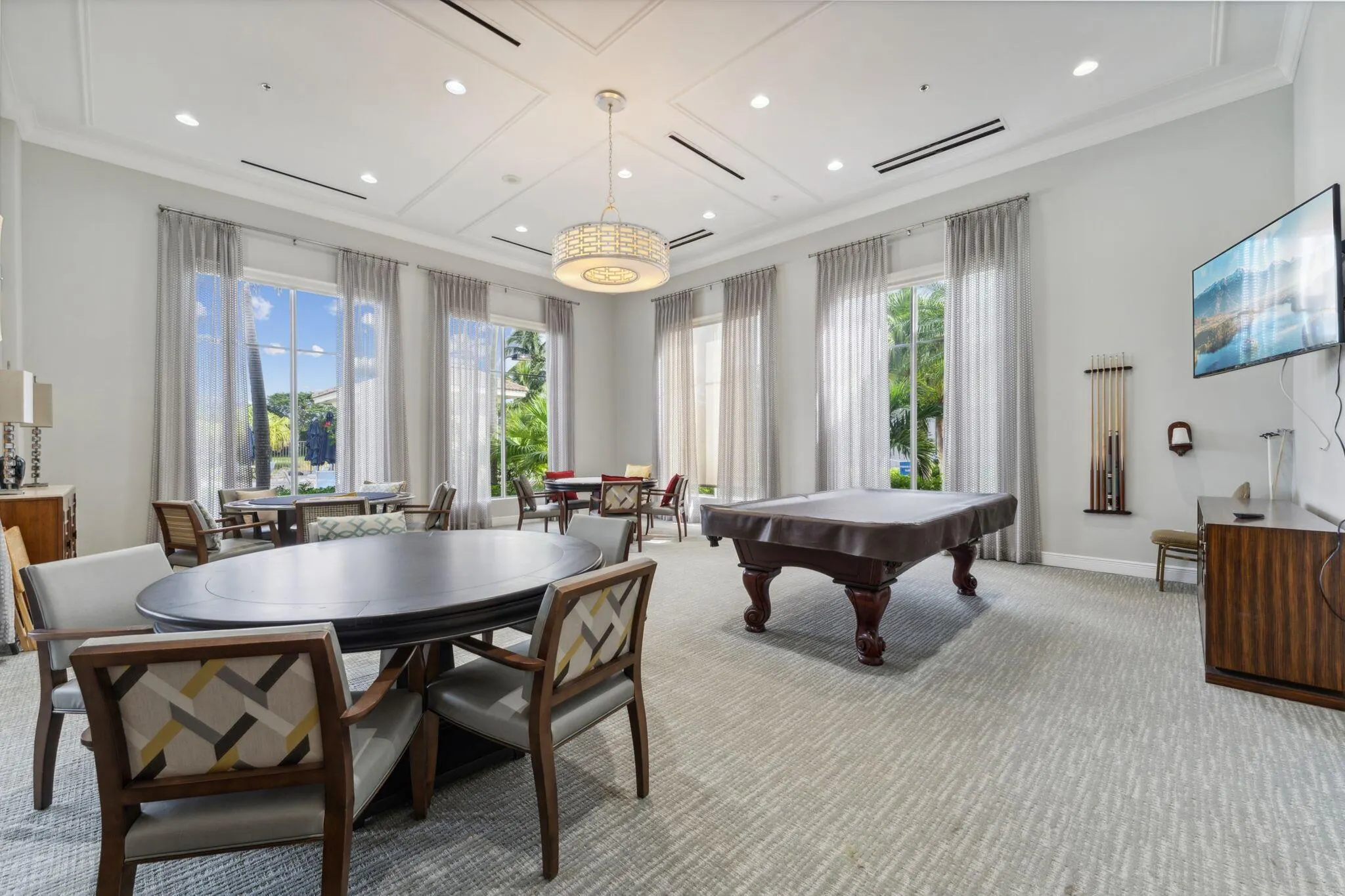 7112 Demedici Circle