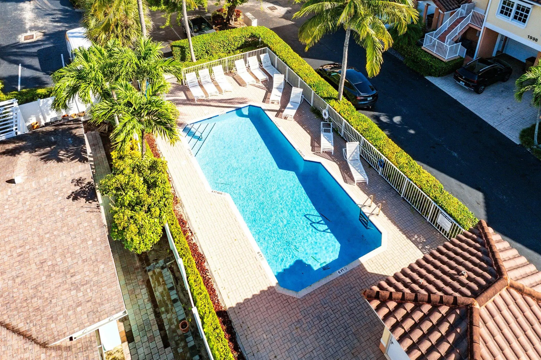 1998 NE 7th Street, #101