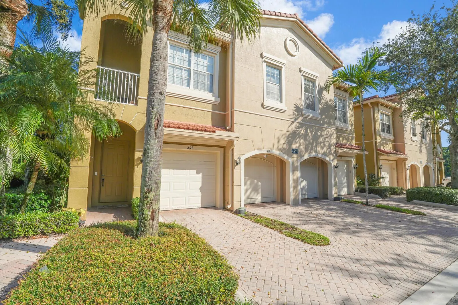 4971 Bonsai Circle, #209