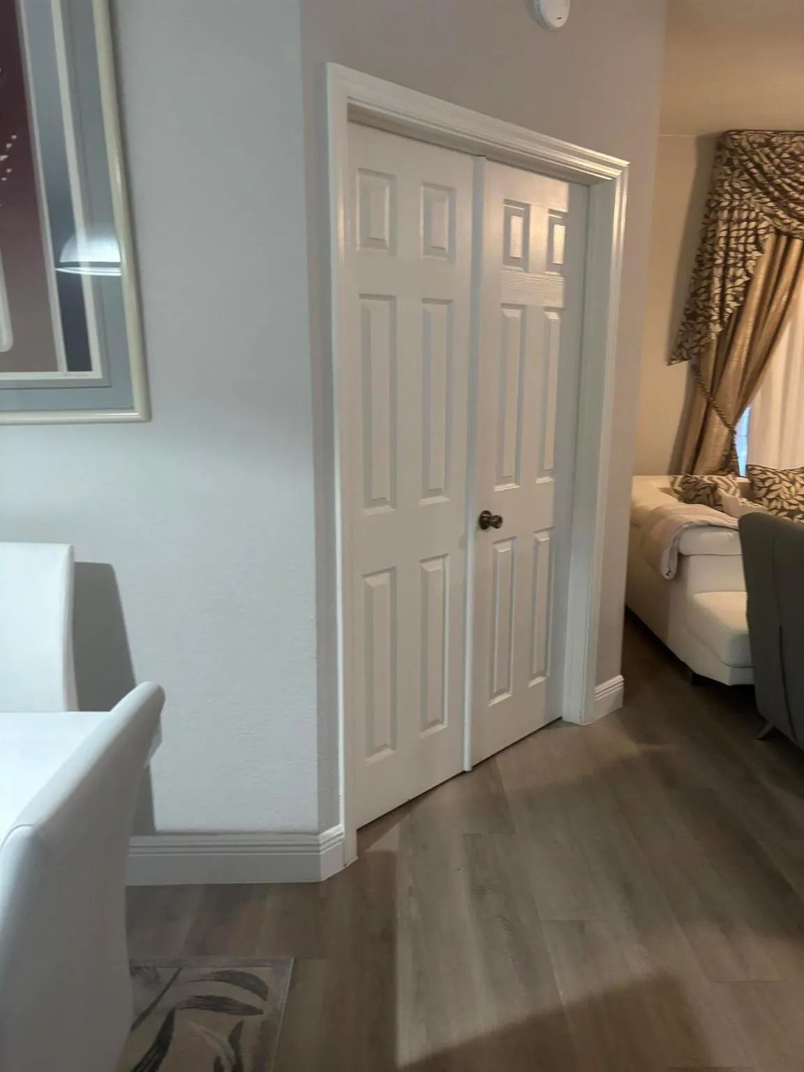 350 Crestwood Circle, #106