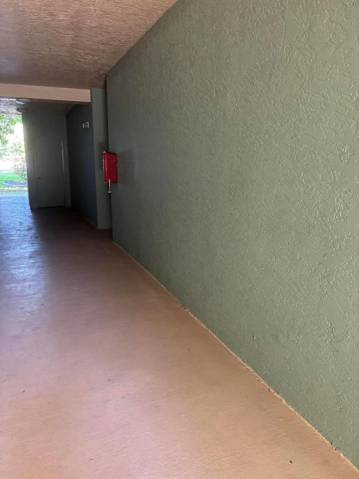 350 Crestwood Circle, #106