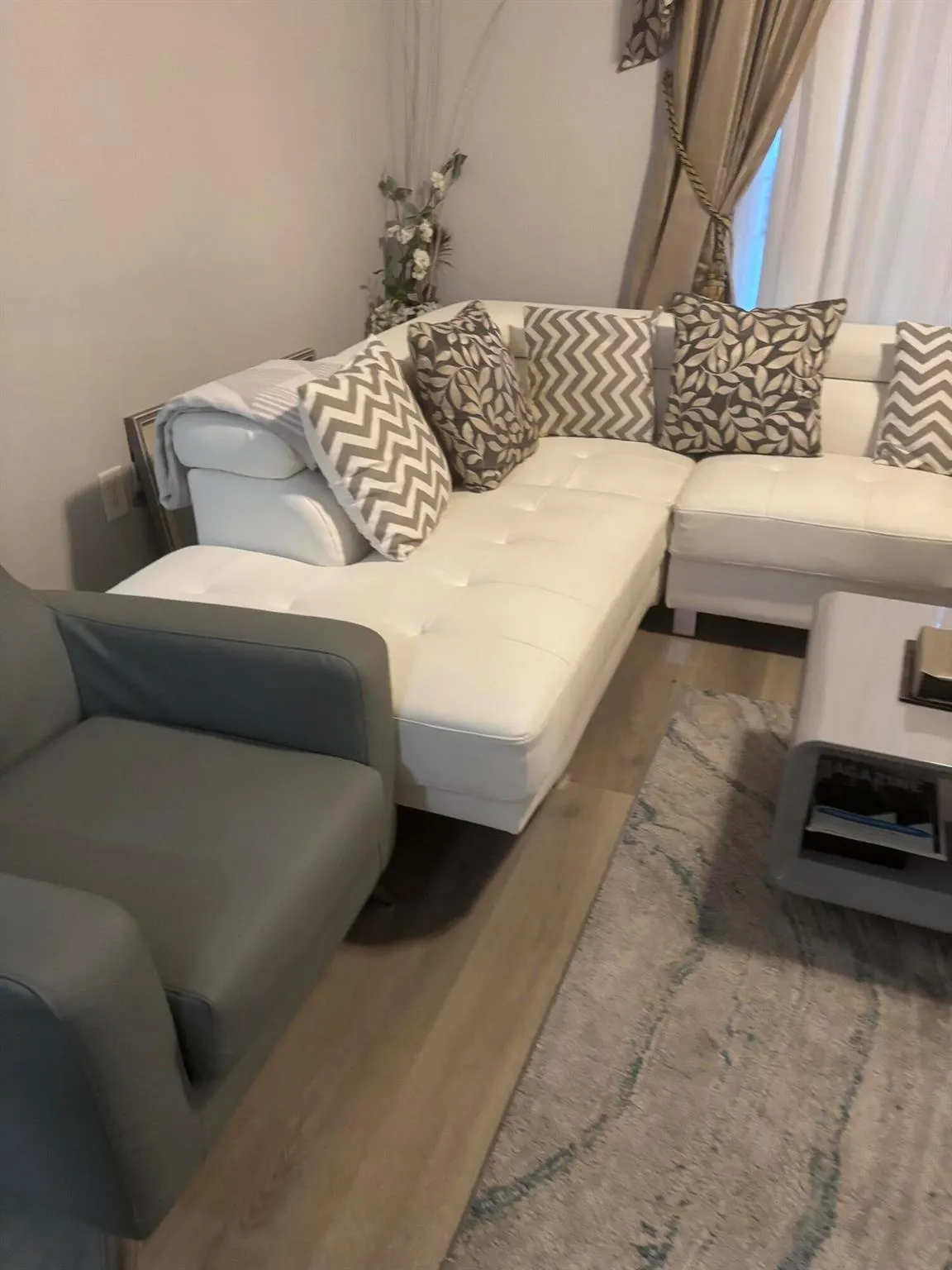 350 Crestwood Circle, #106