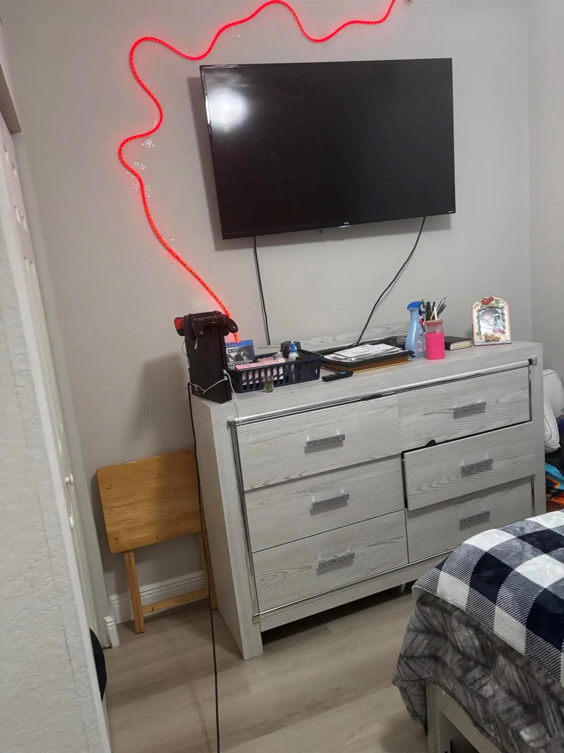 350 Crestwood Circle, #106