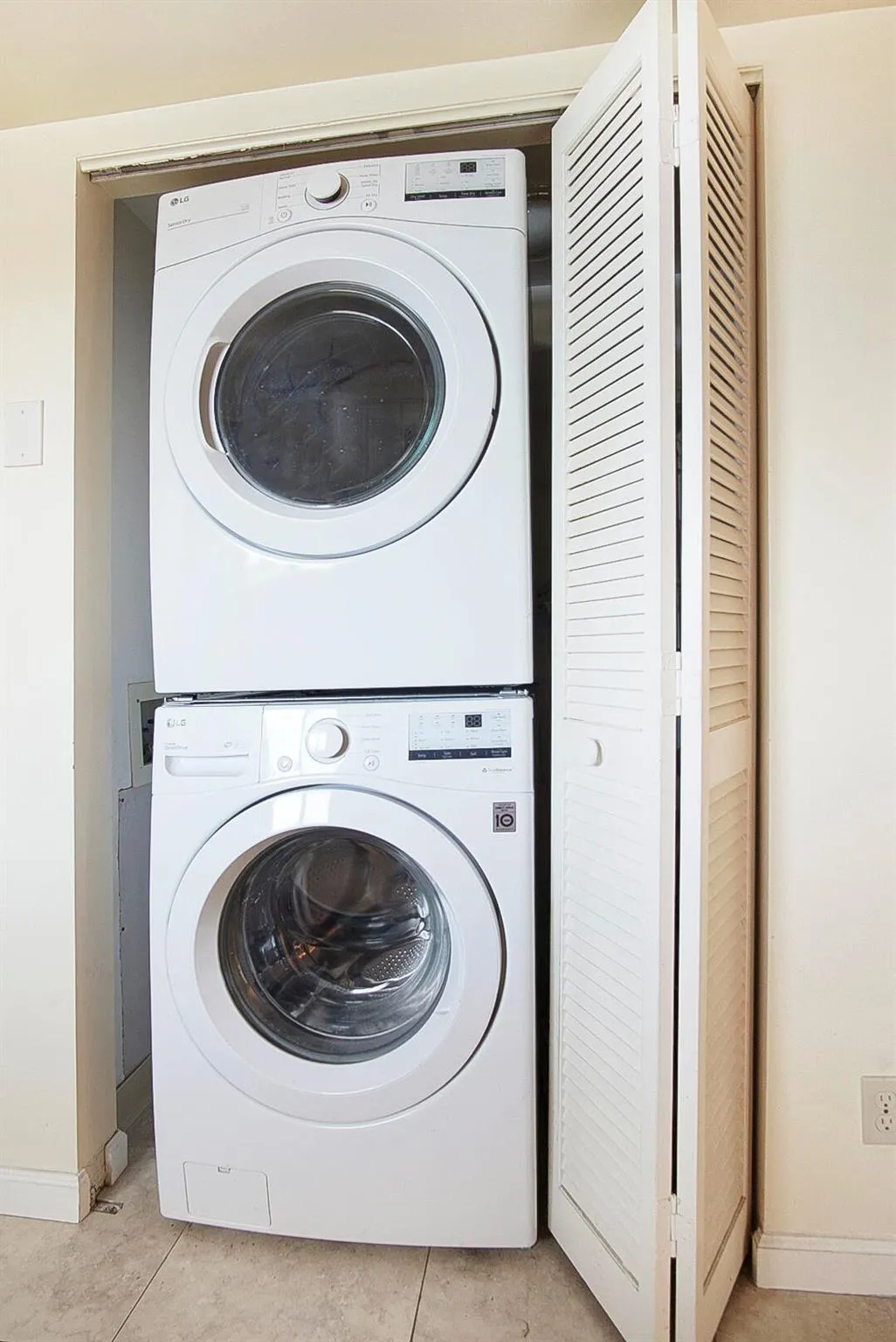 3432 NE Causeway Boulevard, #4-303