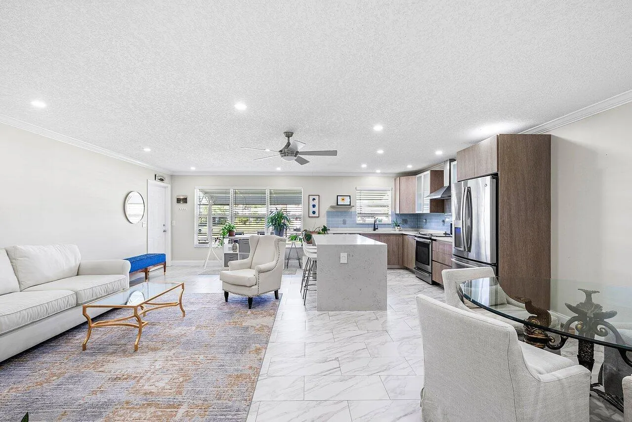 810 High Point Drive W, #C