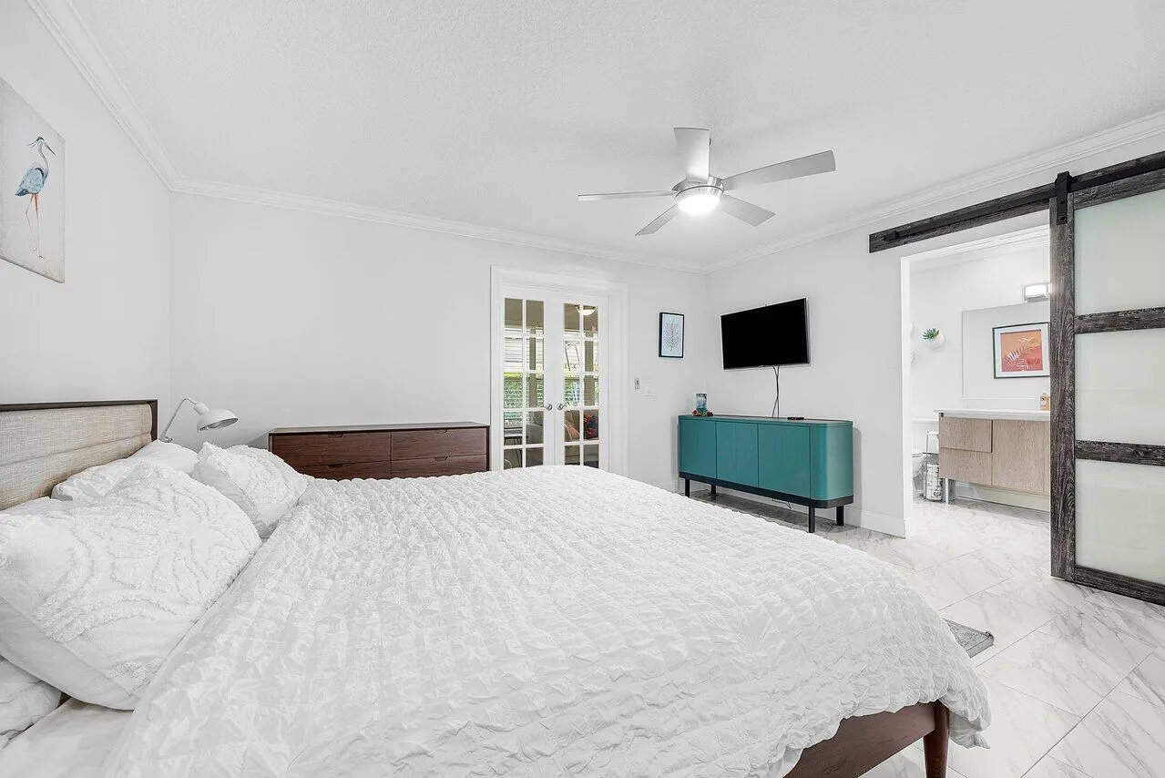 810 High Point Drive W, #C